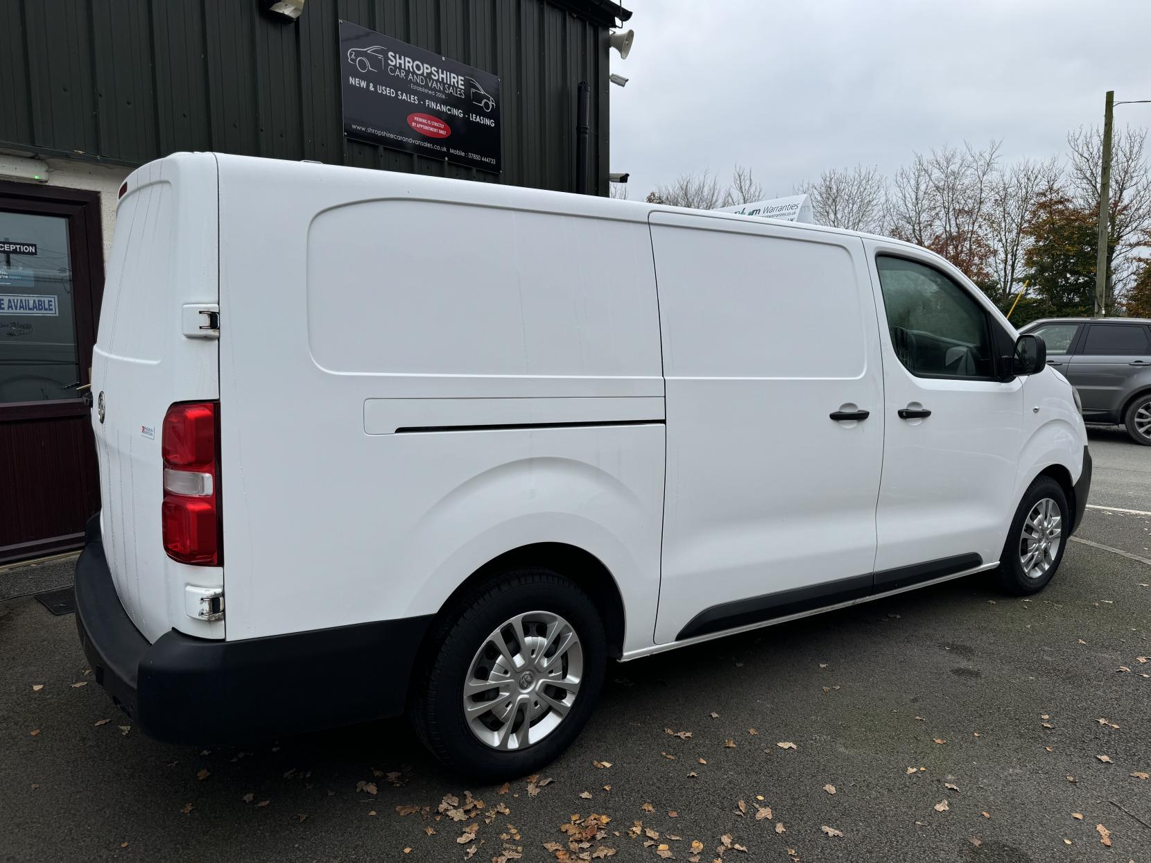 Vauxhall Vivaro 1.5 Turbo D 2900 Dynamic Panel Van 6dr Diesel Manual L2 H1 Euro 6 (s/s) (100 ps)