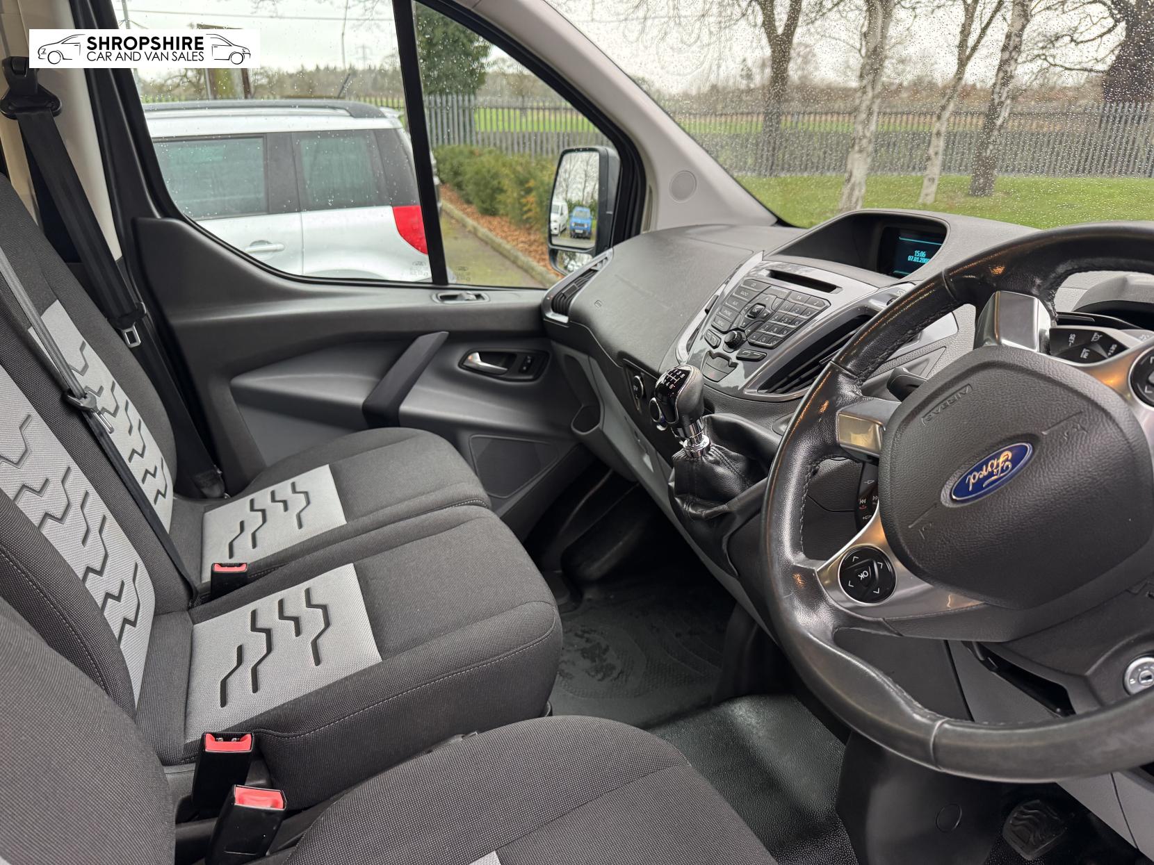 Ford Transit Custom 2.2 TDCi 270 Limited Panel Van 5dr Diesel Manual L1 H1 (186 g/km, 123 bhp)