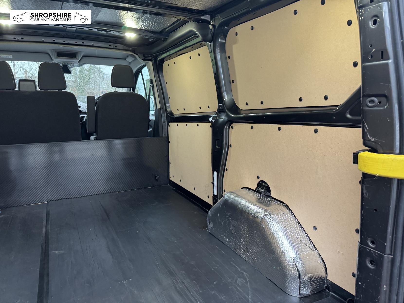 Ford Transit Custom 2.2 TDCi 270 Limited Panel Van 5dr Diesel Manual L1 H1 (186 g/km, 123 bhp)