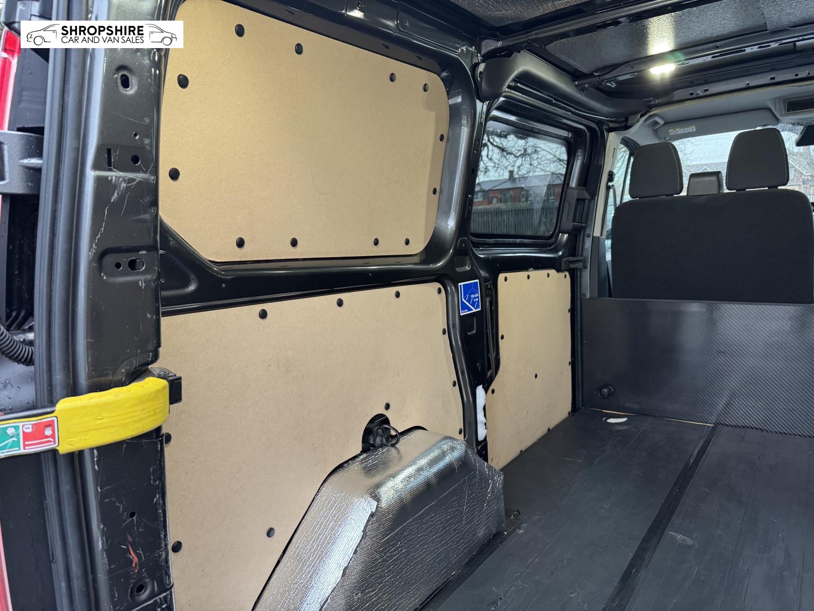 Ford Transit Custom 2.2 TDCi 270 Limited Panel Van 5dr Diesel Manual L1 H1 (186 g/km, 123 bhp)