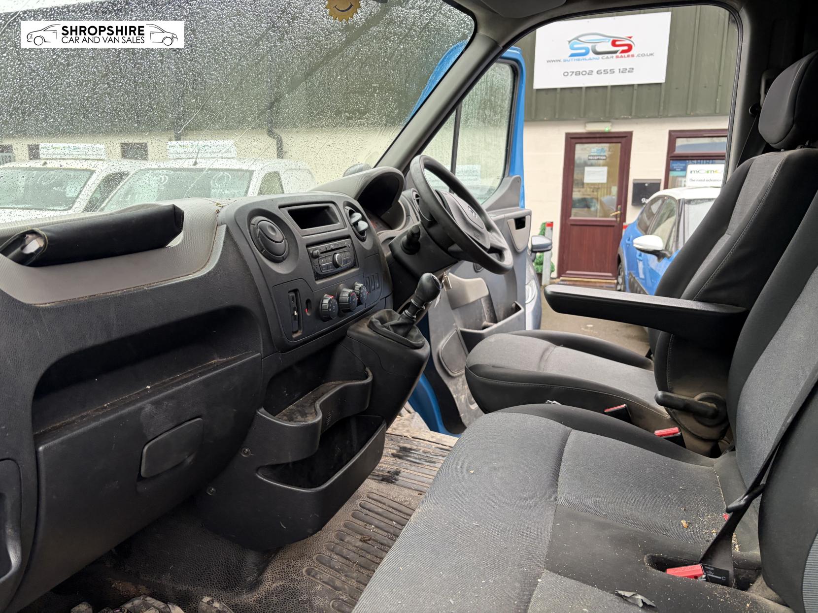 Renault Master 2.3 dCi ENERGY 35 Business Panel Van 5dr Diesel Manual FWD MWB High Roof Euro 6 (s/s) (110 bhp)