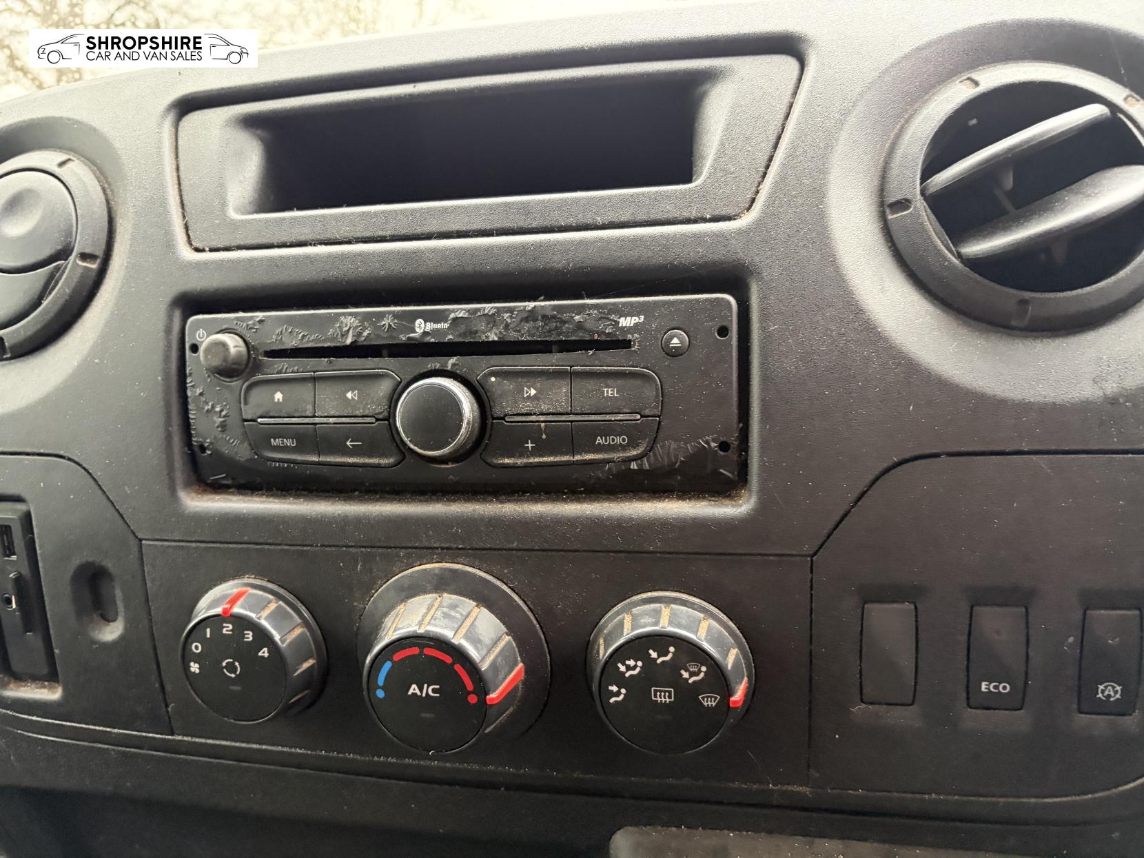 Renault Master 2.3 dCi ENERGY 35 Business Panel Van 5dr Diesel Manual FWD MWB High Roof Euro 6 (s/s) (110 bhp)