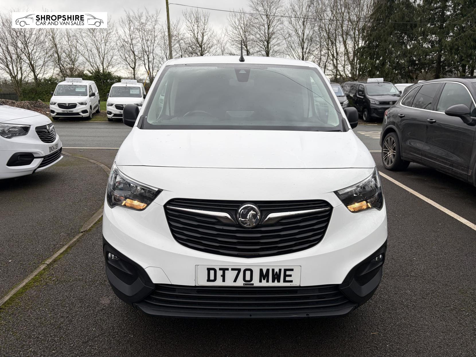 Vauxhall Combo 1.5 Turbo D 2300 Edition Panel Van 4dr Diesel Auto L2 H1 Euro 6 (s/s) (130 ps)