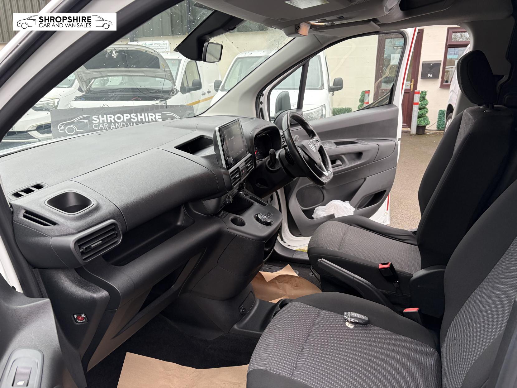 Vauxhall Combo 1.5 Turbo D 2300 Edition Panel Van 4dr Diesel Auto L2 H1 Euro 6 (s/s) (130 ps)