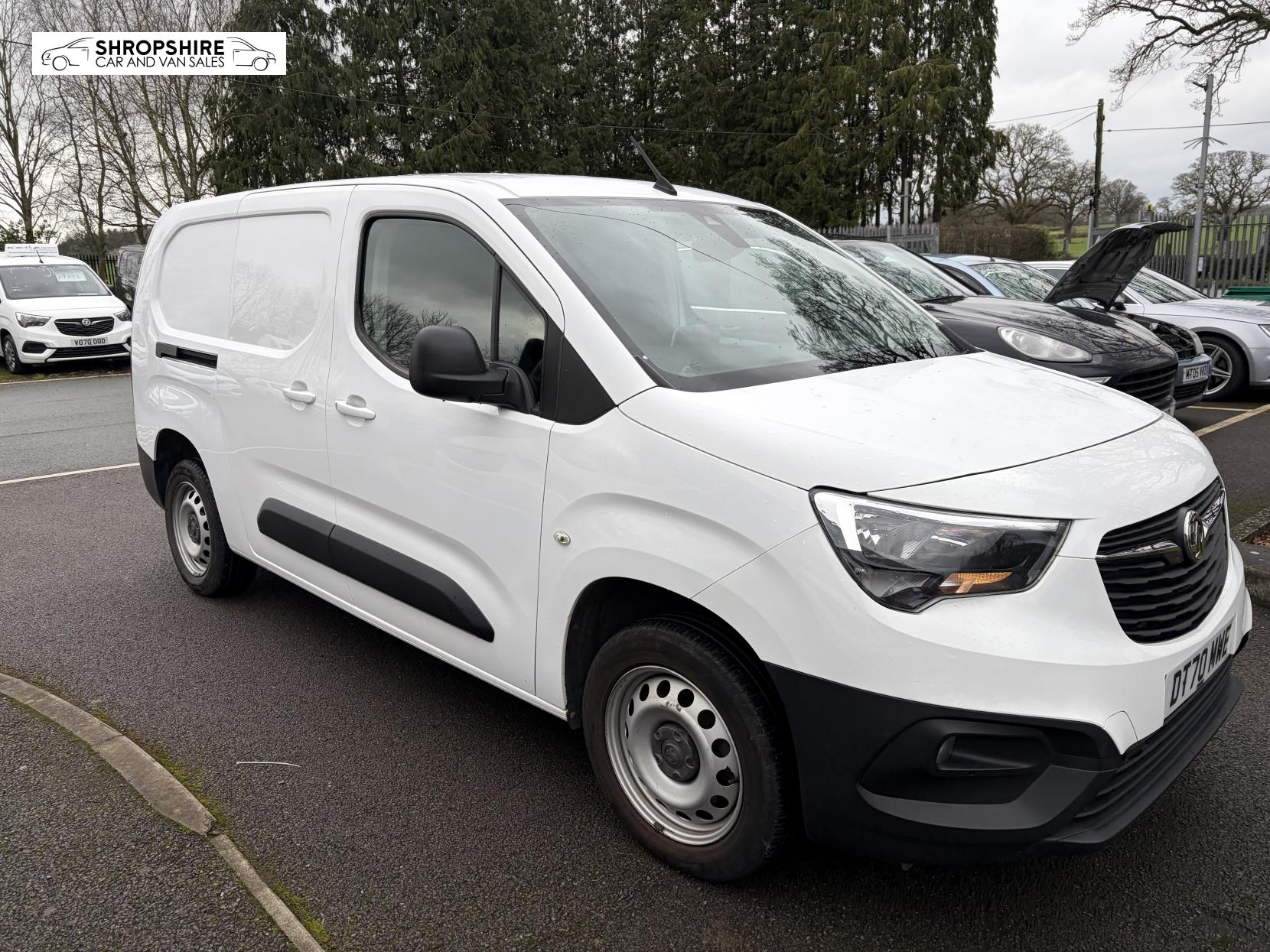 Vauxhall Combo 1.5 Turbo D 2300 Edition Panel Van 4dr Diesel Auto L2 H1 Euro 6 (s/s) (130 ps)