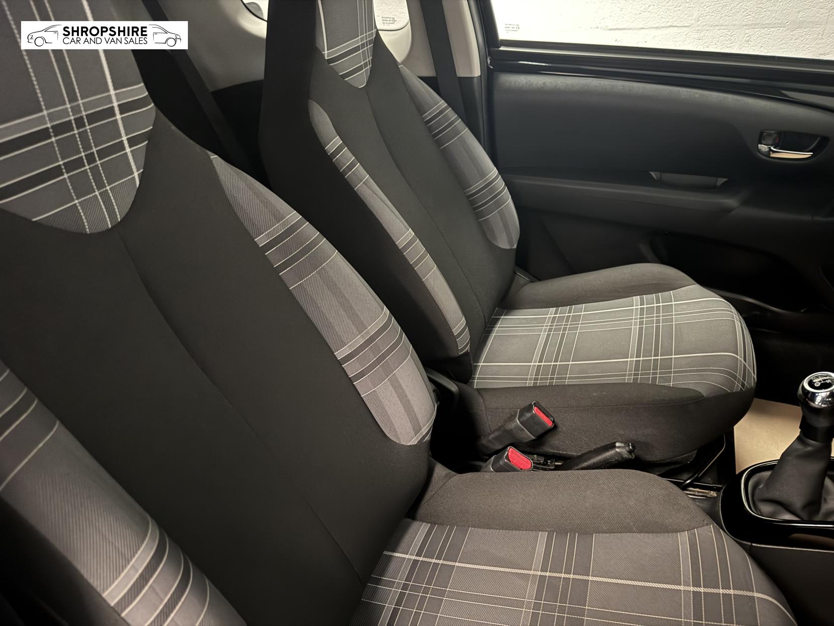 Peugeot 108 1.2 PureTech Allure Hatchback 3dr Petrol Manual Euro 6 (82 ps)