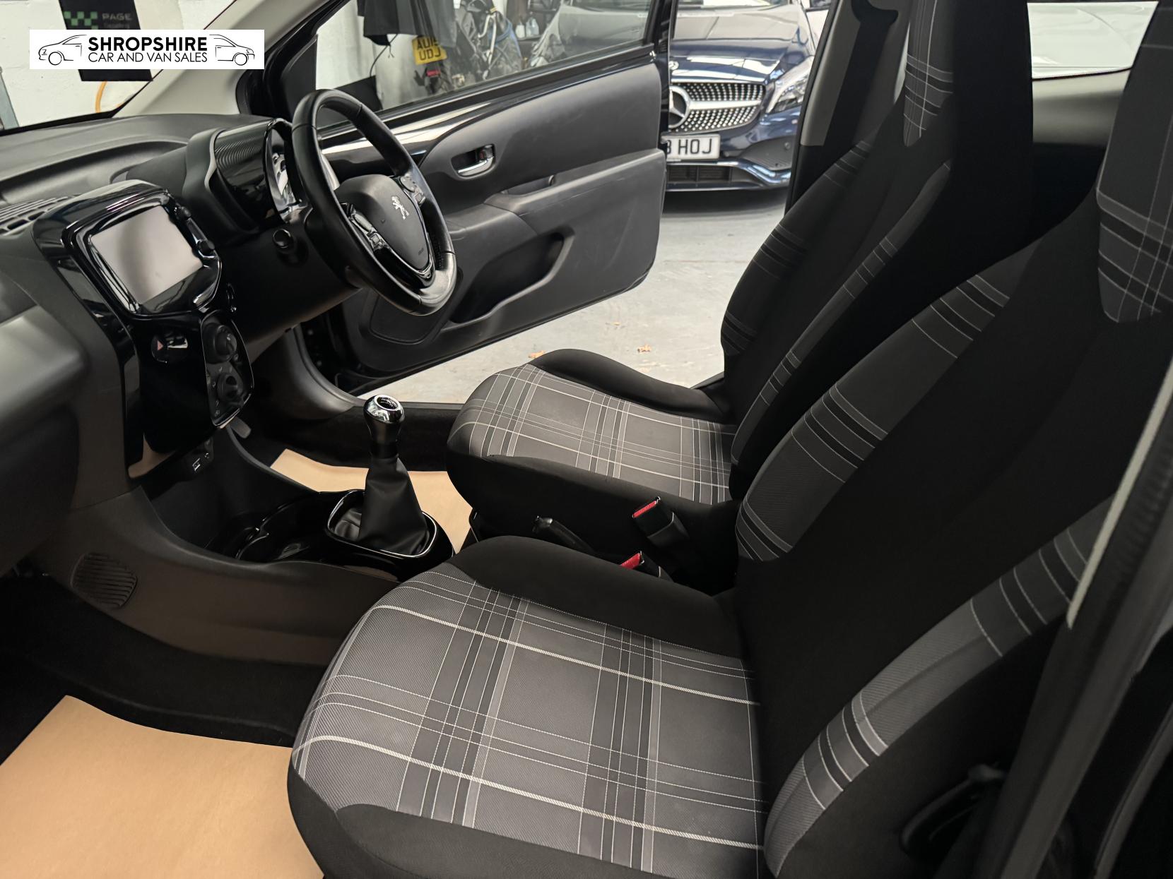 Peugeot 108 1.2 PureTech Allure Hatchback 3dr Petrol Manual Euro 6 (82 ps)