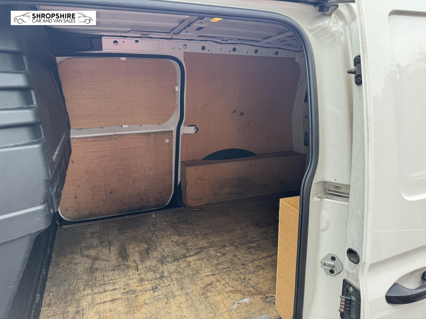 Volkswagen Caddy Maxi 2.0 TDI C20 Commerce Panel Van 6dr Diesel Manual LWB Euro 6 (s/s) (102 ps)
