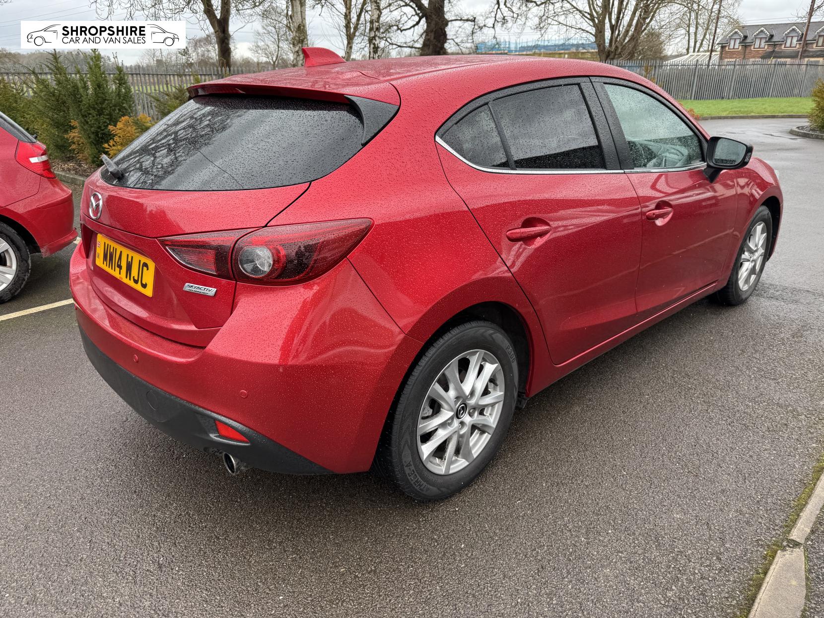 Mazda Mazda3 2.0 SKYACTIV-G SE-L Nav Hatchback 5dr Petrol Manual Euro 5 (s/s) (120 ps)