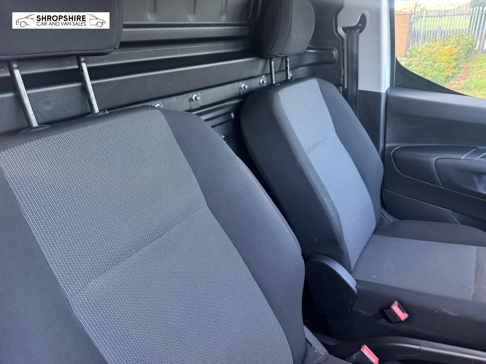 Vauxhall Combo 1.5 Turbo D 2300 Sportive Panel Van 4dr Diesel Manual L2 H1 Euro 6 (s/s) (100 ps)