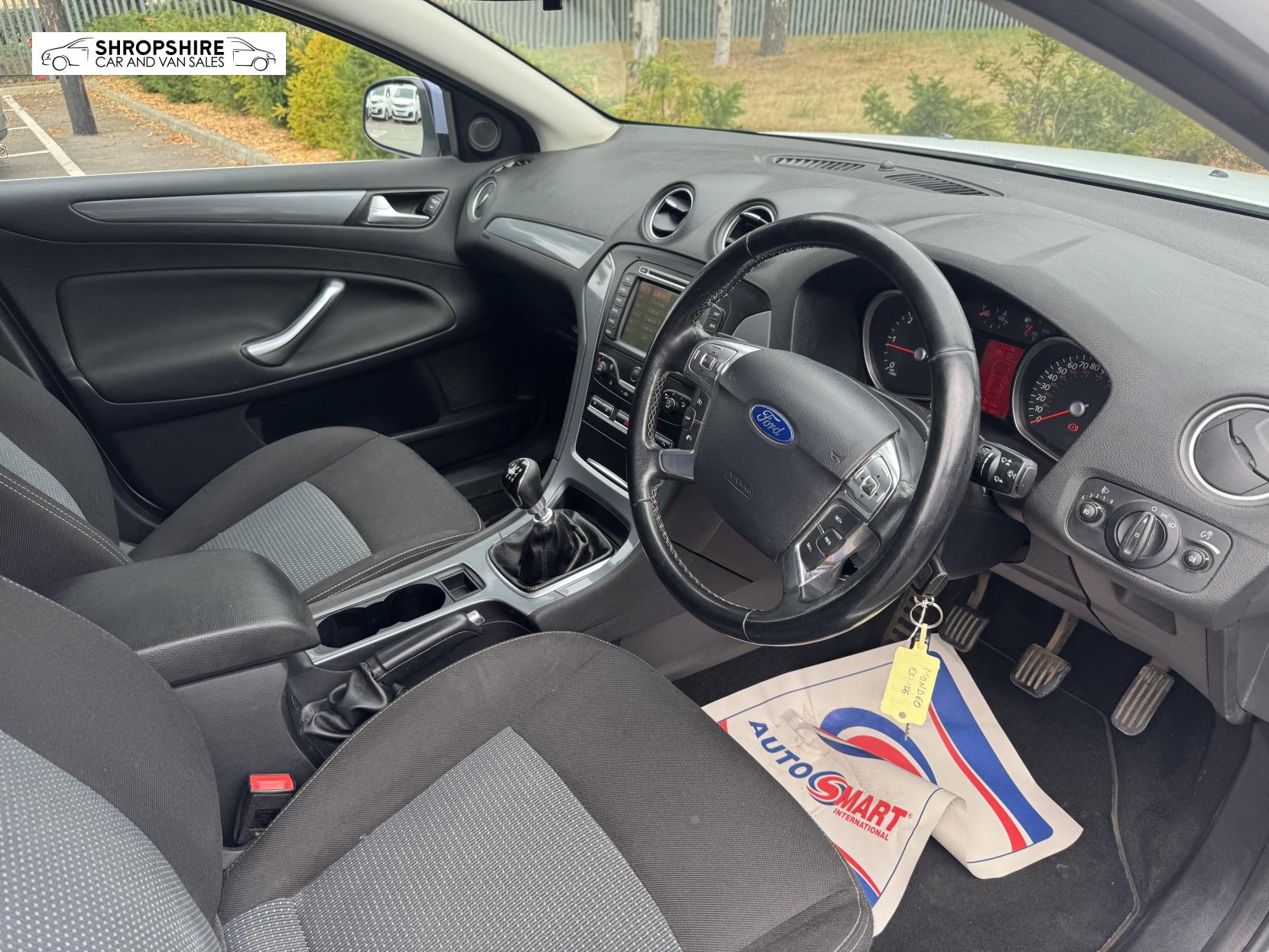 Ford Mondeo 1.6 TDCi ECOnetic Zetec Business Edition Estate 5dr Diesel Manual Euro 5 (s/s) (115 ps)