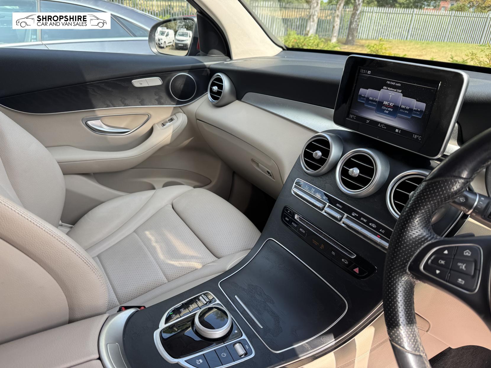 Mercedes-Benz GLC 2.1 GLC250d Sport SUV 5dr Diesel G-Tronic+ 4MATIC Euro 6 (s/s) (204 ps)