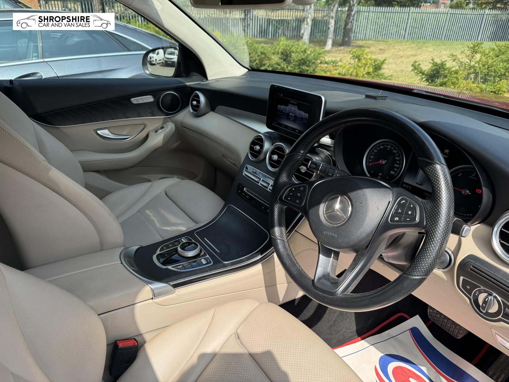 Mercedes-Benz GLC 2.1 GLC250d Sport SUV 5dr Diesel G-Tronic+ 4MATIC Euro 6 (s/s) (204 ps)