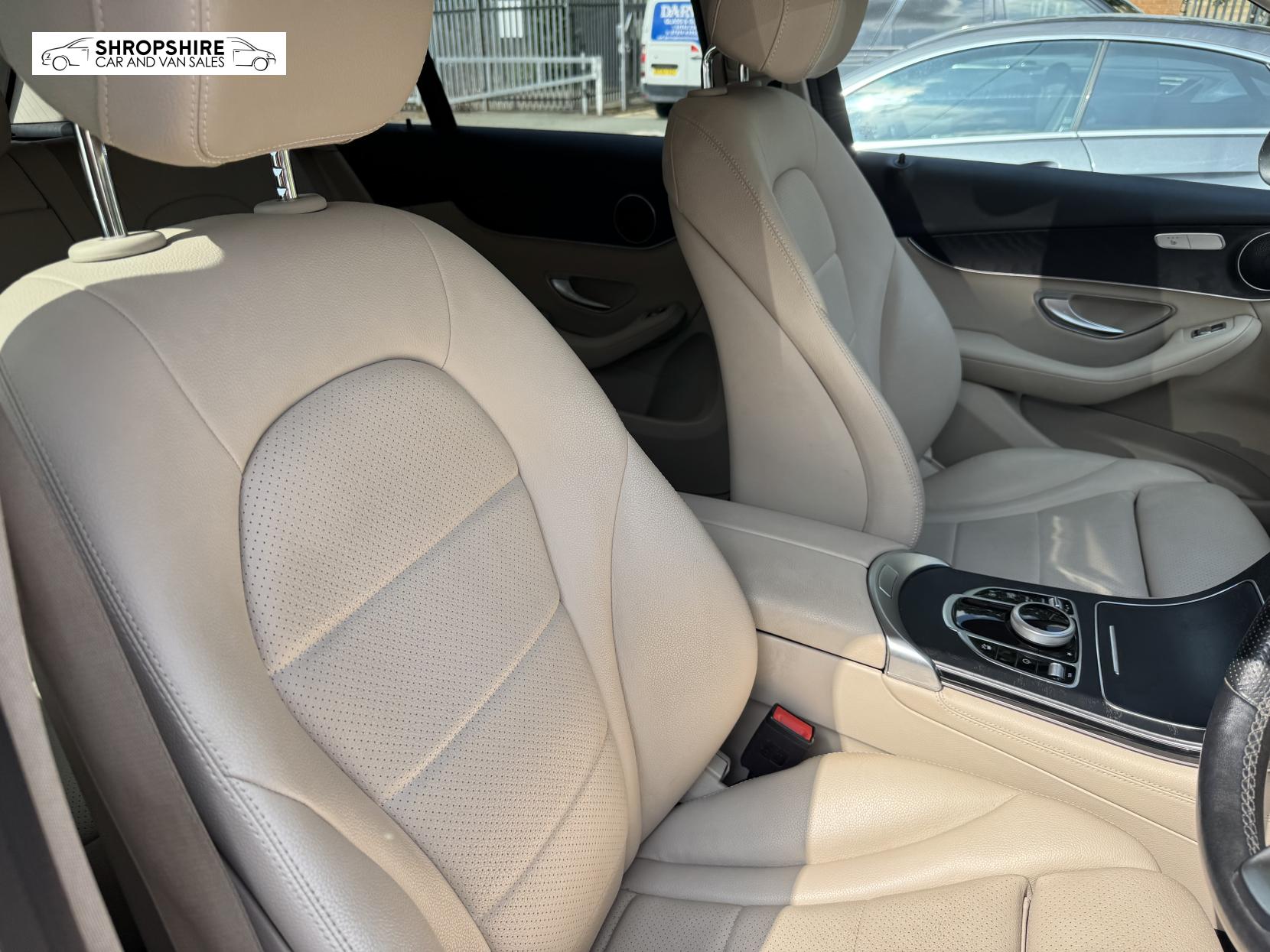Mercedes-Benz GLC 2.1 GLC250d Sport SUV 5dr Diesel G-Tronic+ 4MATIC Euro 6 (s/s) (204 ps)