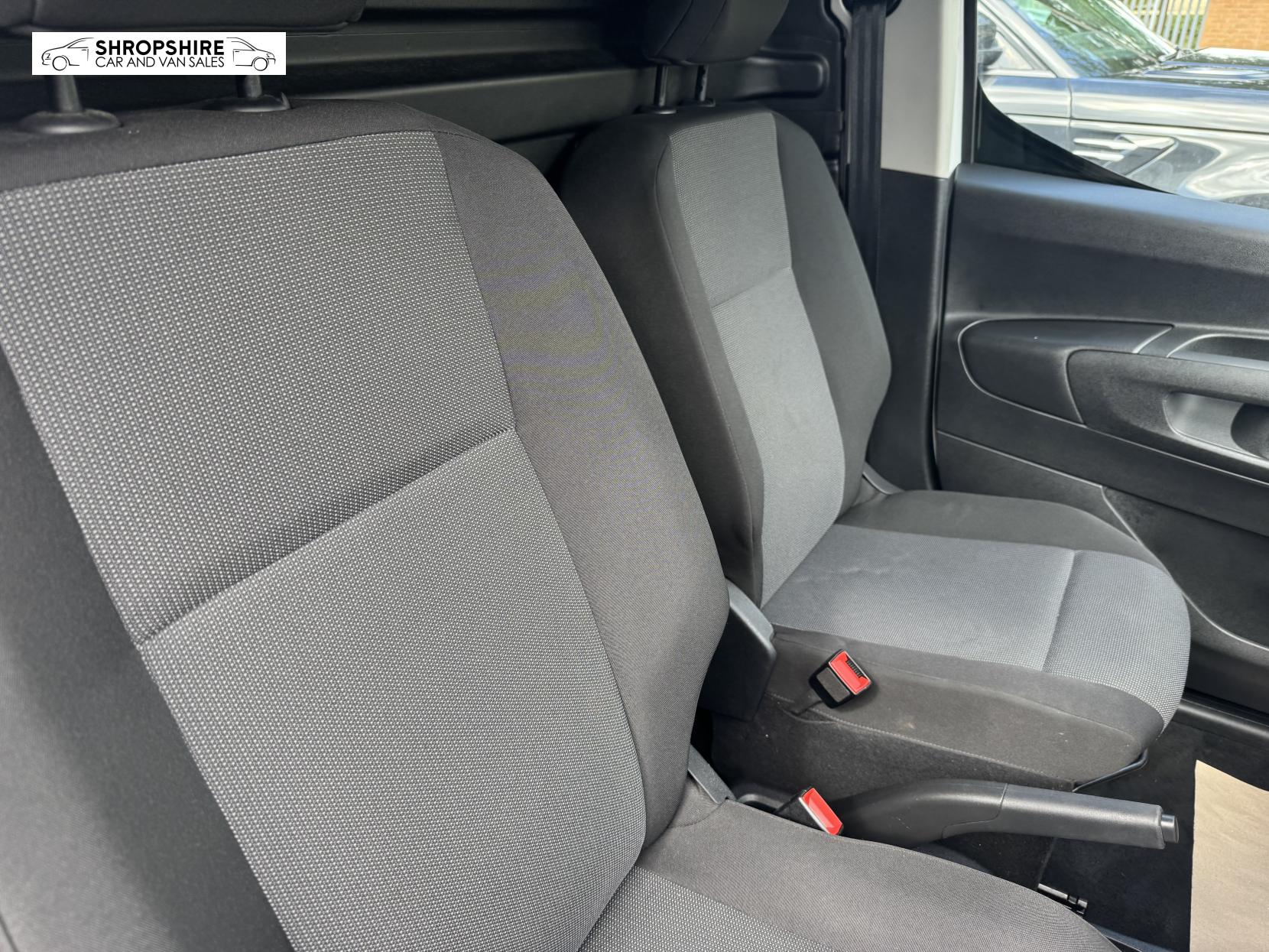 Vauxhall Combo 1.5 Turbo D 2300 Sportive Panel Van 4dr Diesel Manual L2 H1 Euro 6 (s/s) (100 ps)