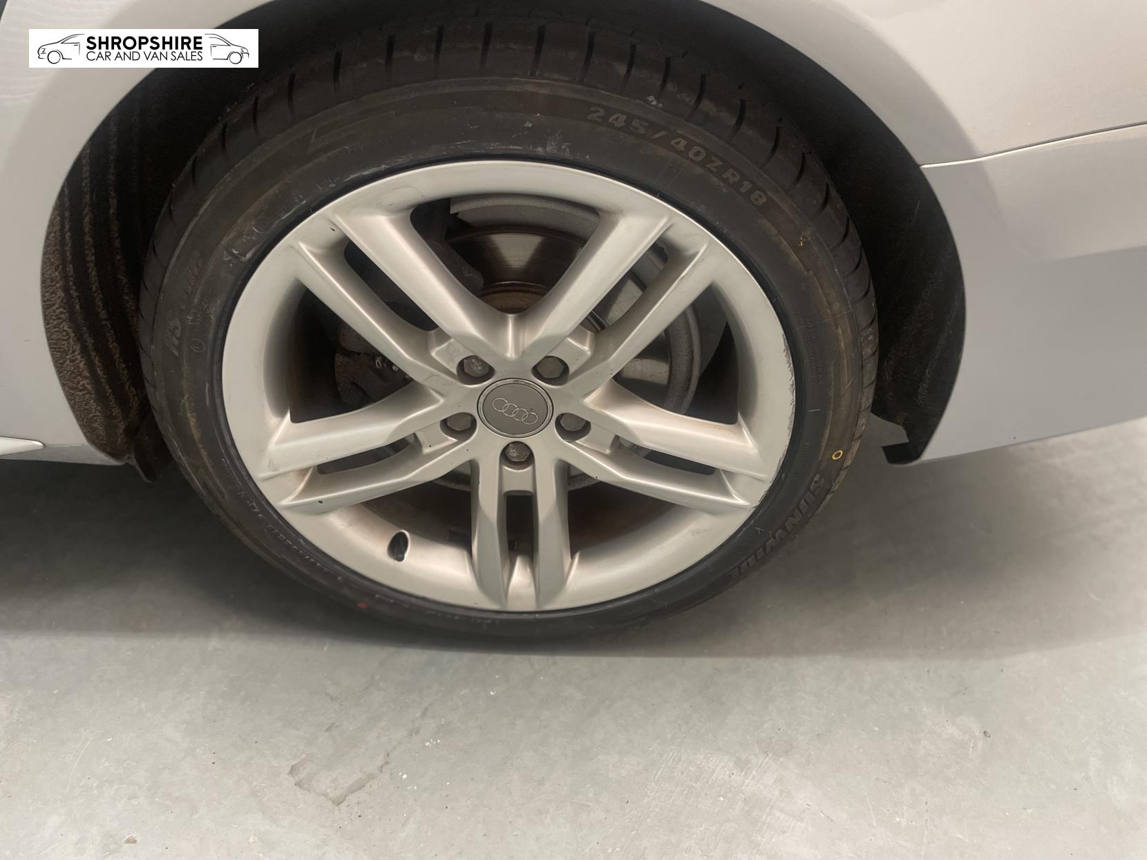 Audi A4 Avant 2.0 TDI S line Estate 5dr Diesel Manual Euro 6 (s/s) (Nav) (150 ps)