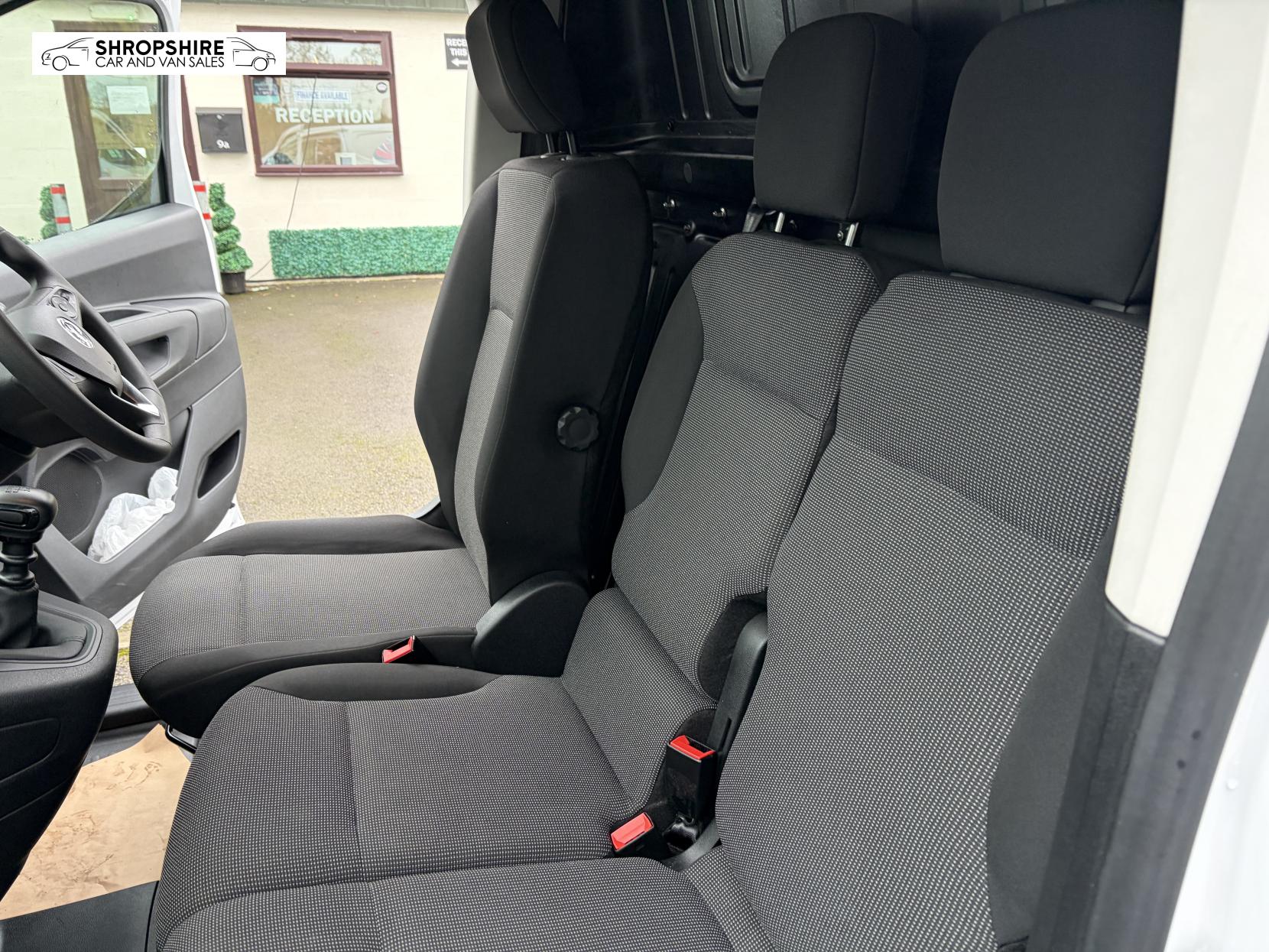 Vauxhall Combo 1.5 Turbo D 2300 Pro Panel Van 5dr Diesel Manual L1 H1 Euro 6 (s/s) (100 ps)