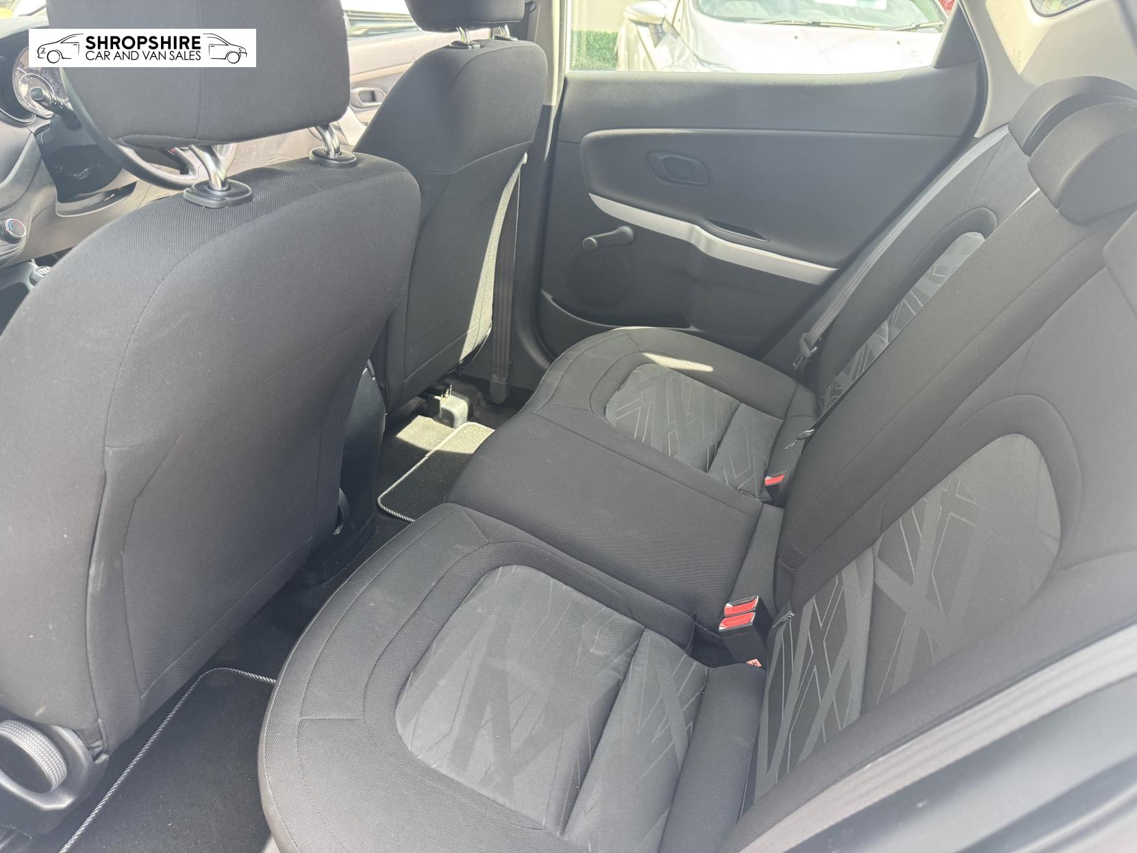Kia Ceed 1.6 CRDi 1 Hatchback 5dr Diesel Manual Euro 6 (s/s) (134 bhp)