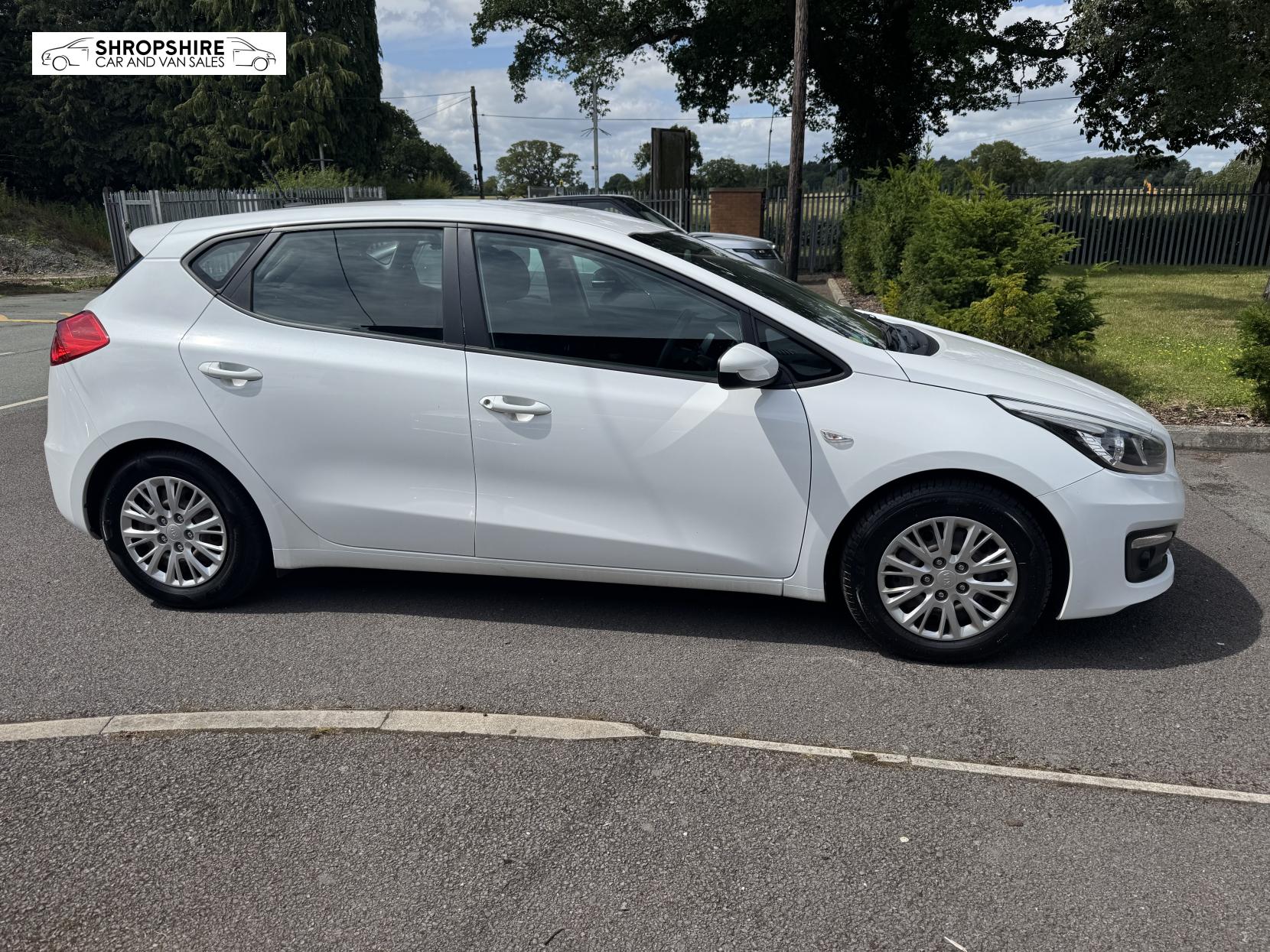 Kia Ceed 1.6 CRDi 1 Hatchback 5dr Diesel Manual Euro 6 (s/s) (134 bhp)