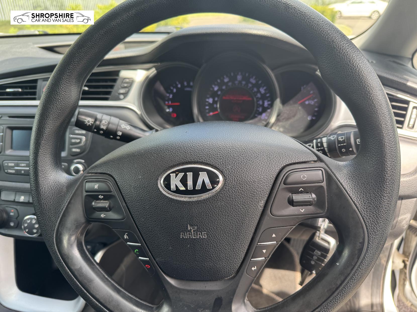 Kia Ceed 1.6 CRDi 1 Hatchback 5dr Diesel Manual Euro 6 (s/s) (134 bhp)