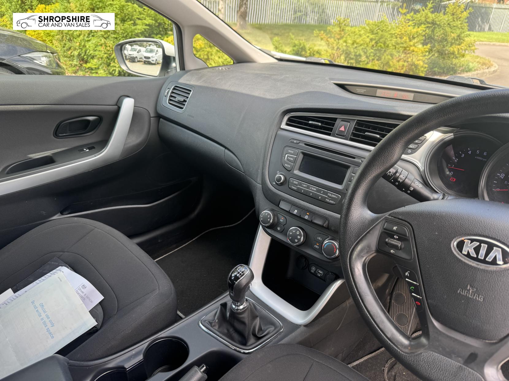 Kia Ceed 1.6 CRDi 1 Hatchback 5dr Diesel Manual Euro 6 (s/s) (134 bhp)