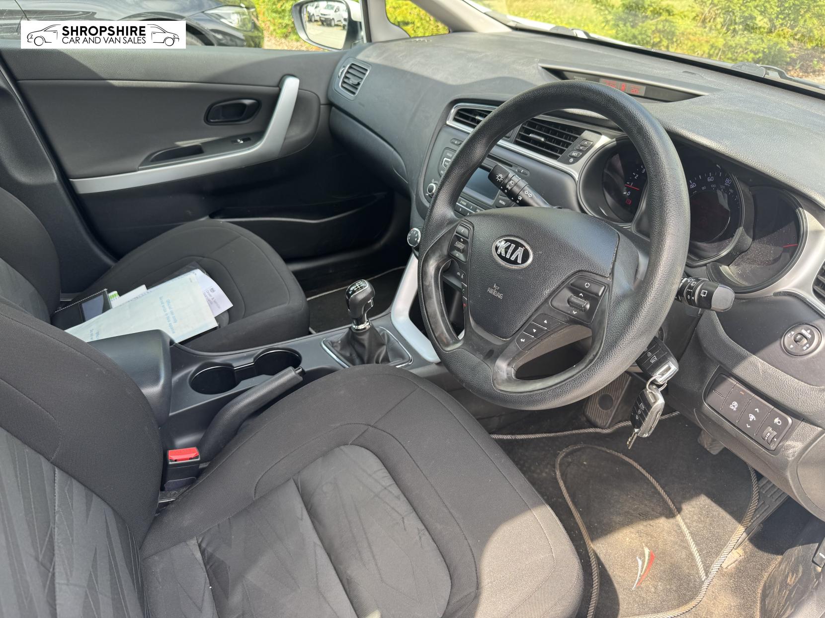 Kia Ceed 1.6 CRDi 1 Hatchback 5dr Diesel Manual Euro 6 (s/s) (134 bhp)
