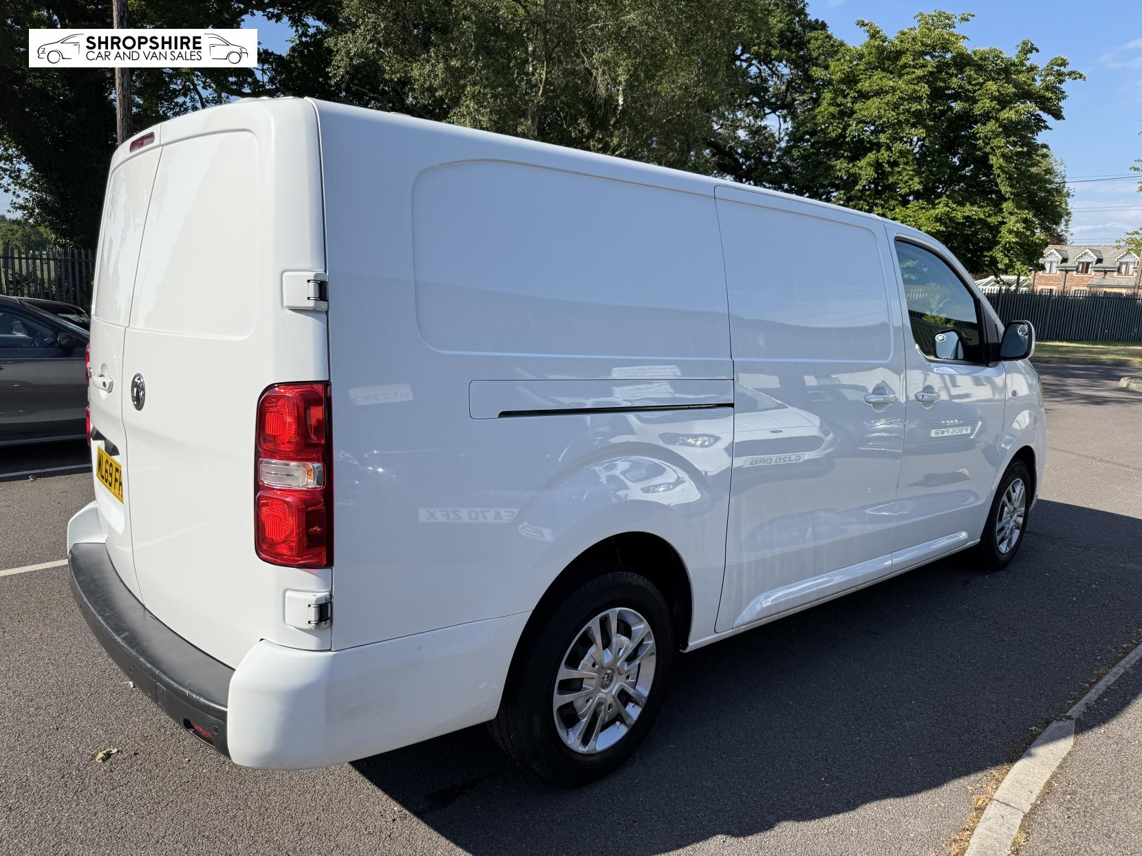 Vauxhall Vivaro 1.5 Turbo D 2900 Sportive Panel Van 5dr Diesel Manual L2 H1 Euro 6 (s/s) (100 ps)