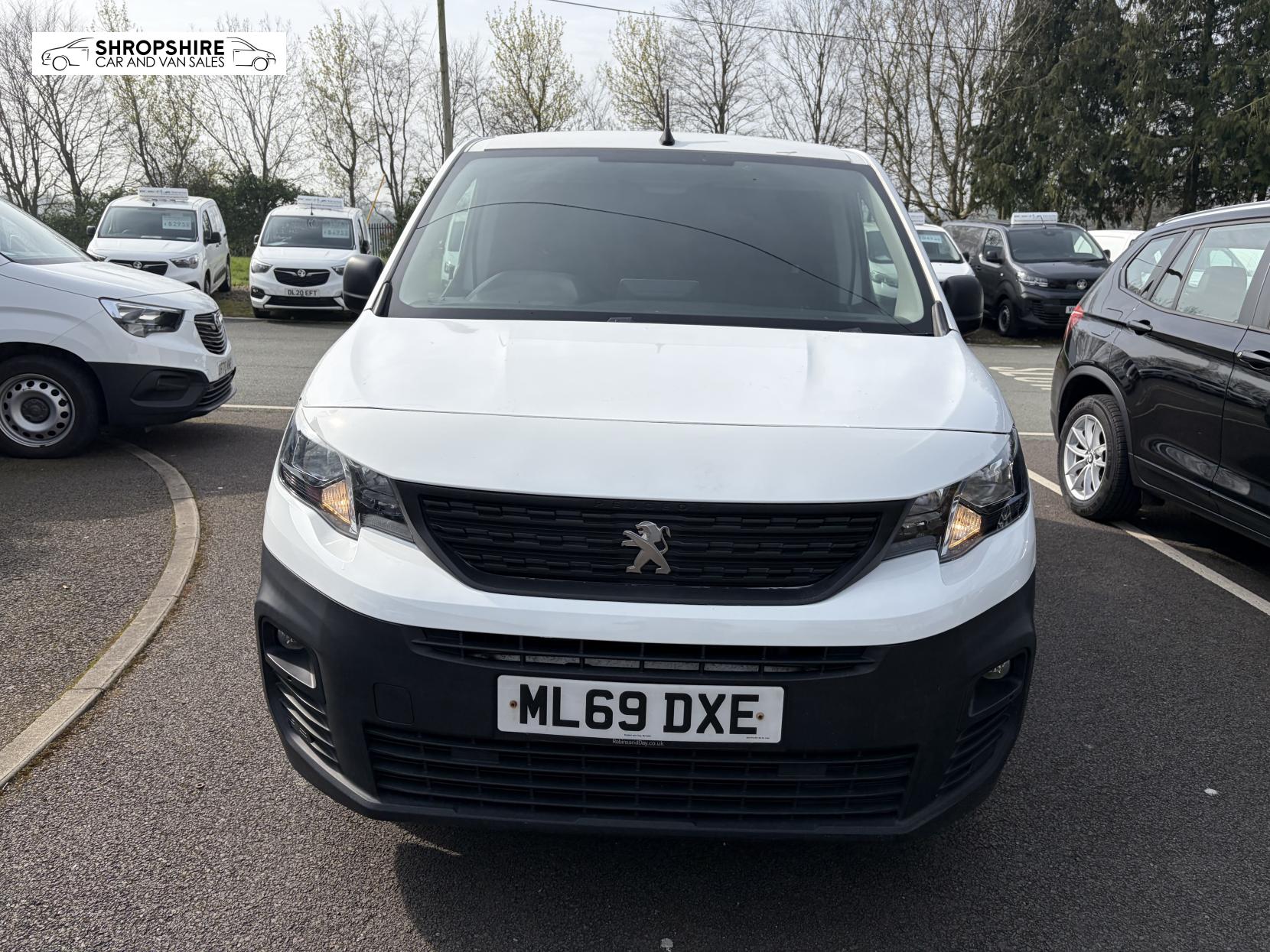 Peugeot Partner 1.5 BlueHDi 1000 Professional Standard Panel Van 5dr Diesel Manual SWB Euro 6 (100 bhp)