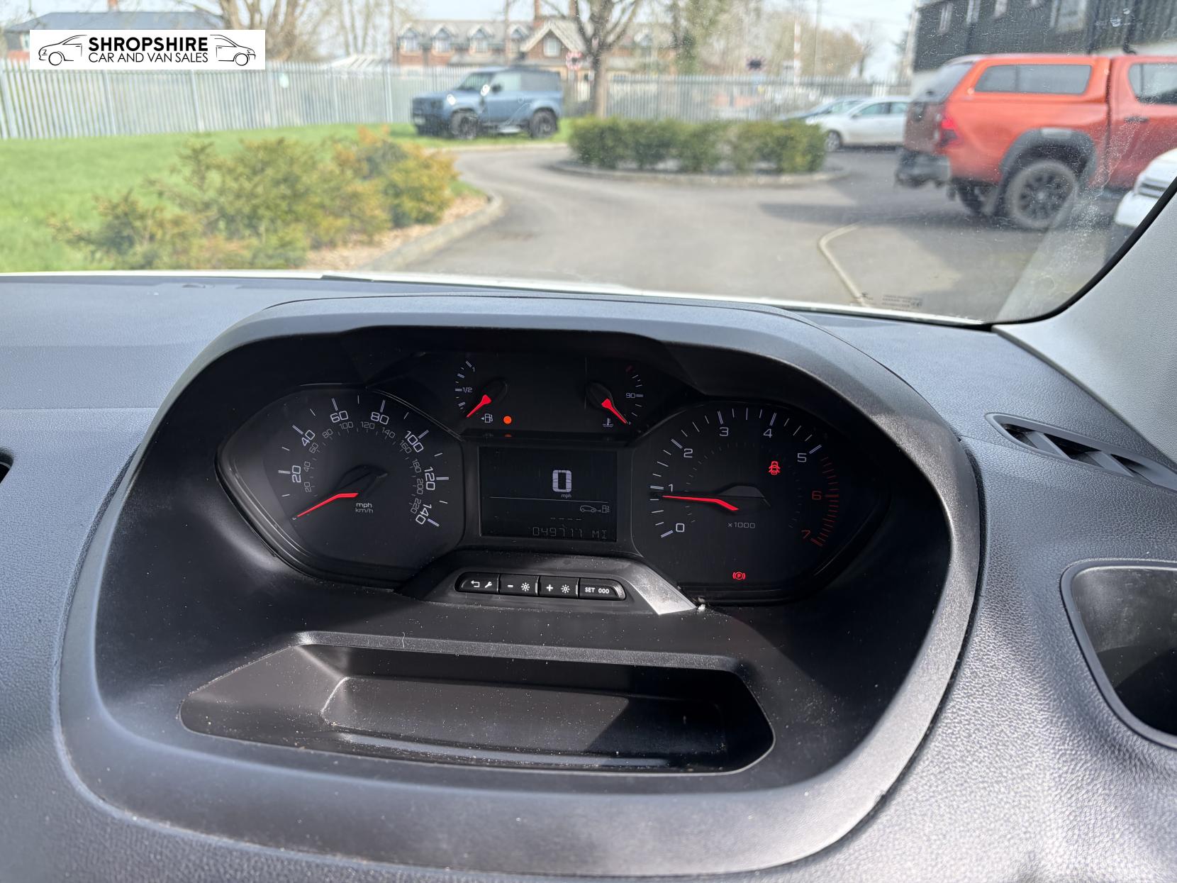 Peugeot Partner 1.5 BlueHDi 1000 Professional Standard Panel Van 5dr Diesel Manual SWB Euro 6 (100 bhp)