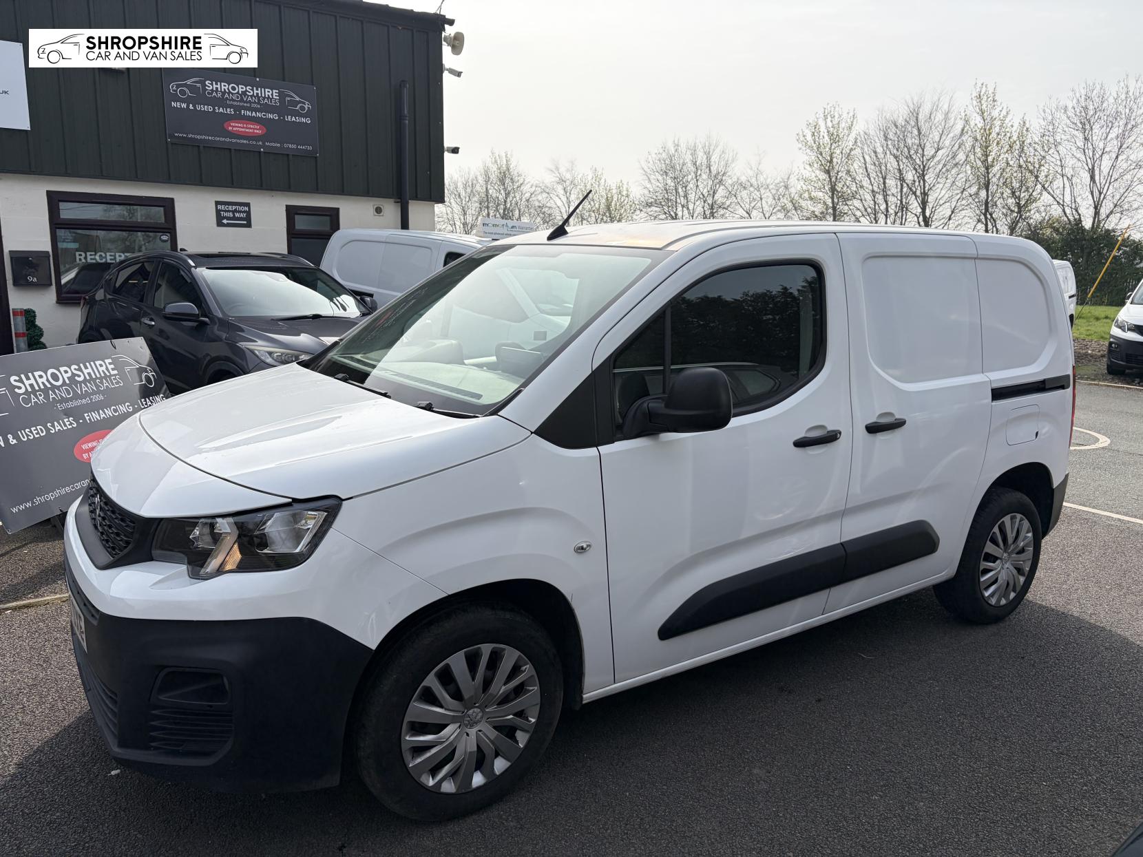 Peugeot Partner 1.5 BlueHDi 1000 Professional Standard Panel Van 5dr Diesel Manual SWB Euro 6 (100 bhp)