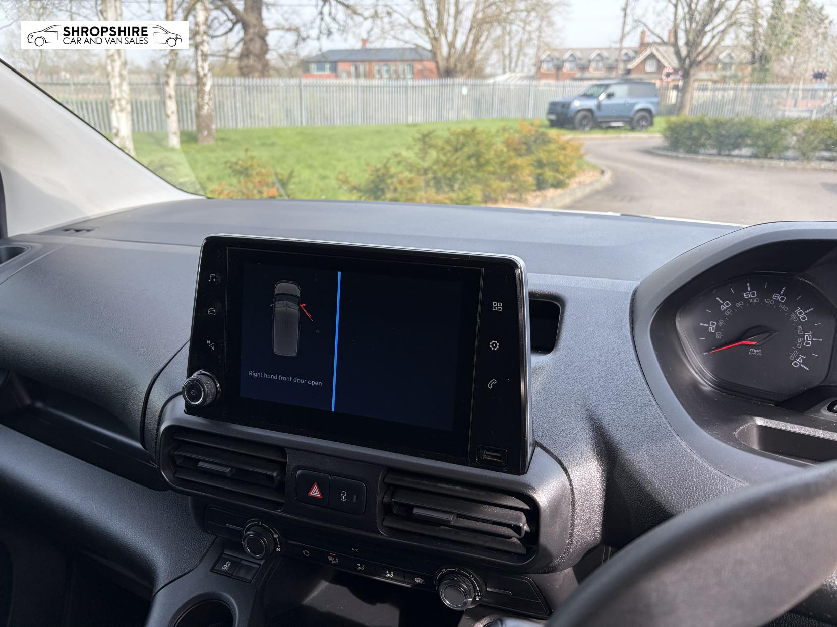 Peugeot Partner 1.5 BlueHDi 1000 Professional Standard Panel Van 5dr Diesel Manual SWB Euro 6 (100 bhp)