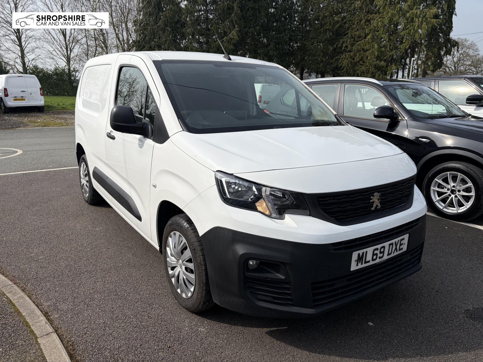 Peugeot Partner 1.5 BlueHDi 1000 Professional Standard Panel Van 5dr Diesel Manual SWB Euro 6 (100 bhp)