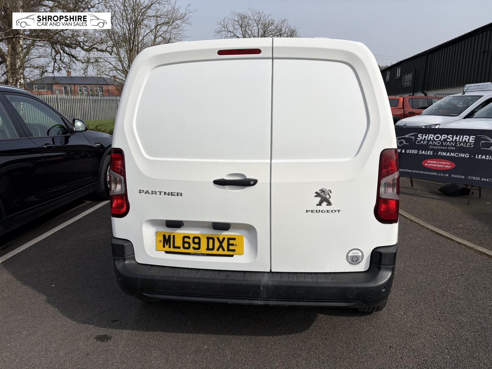 Peugeot Partner 1.5 BlueHDi 1000 Professional Standard Panel Van 5dr Diesel Manual SWB Euro 6 (100 bhp)