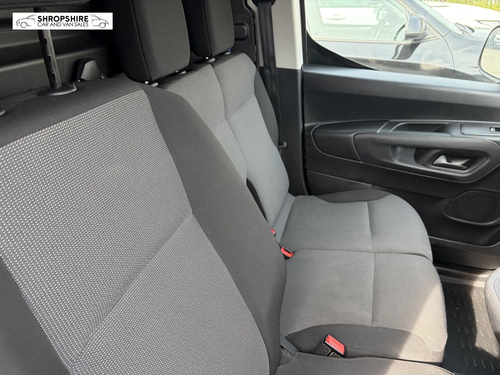 Peugeot Partner 1.5 BlueHDi 1000 Professional Standard Panel Van 5dr Diesel Manual SWB Euro 6 (100 bhp)