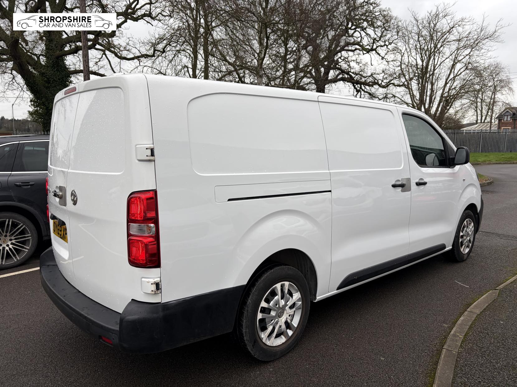 Vauxhall Vivaro 1.5 Turbo D 2900 Dynamic Panel Van 6dr Diesel Manual L2 H1 Euro 6 (s/s) (100 ps)