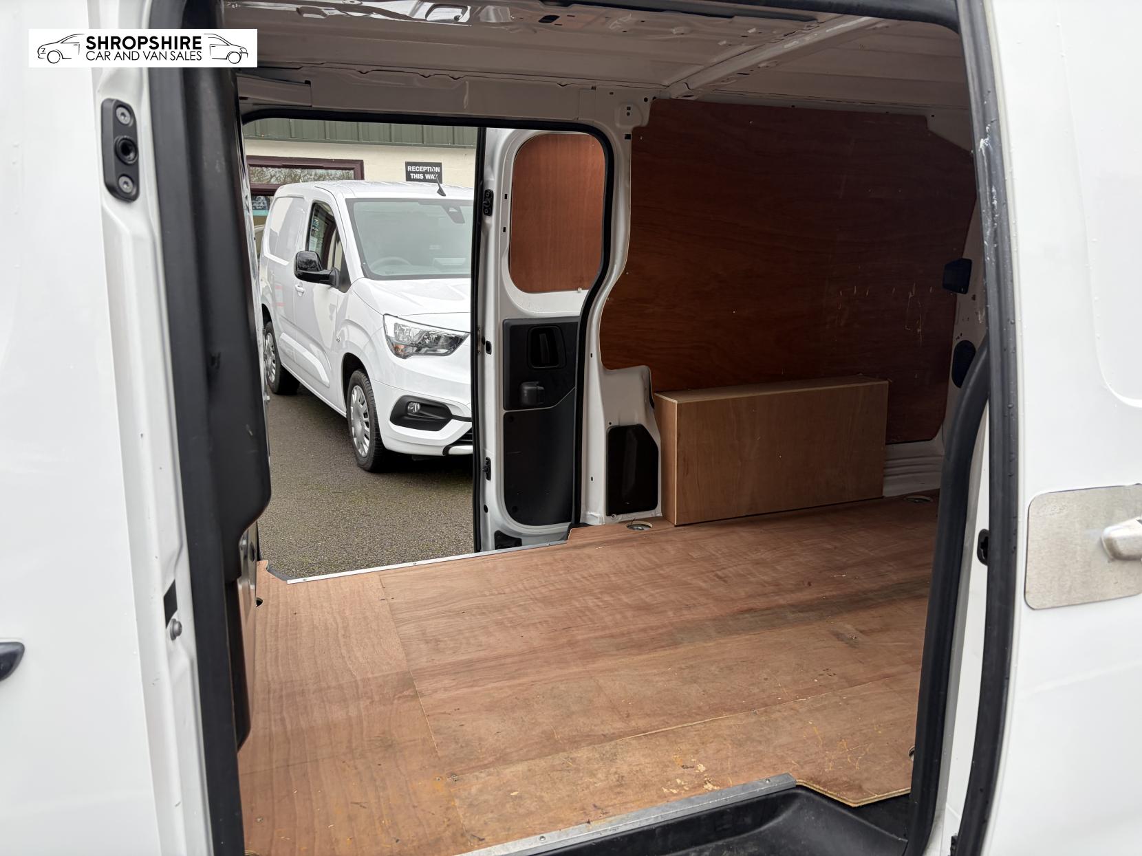 Vauxhall Vivaro 1.5 Turbo D 2900 Dynamic Panel Van 6dr Diesel Manual L2 H1 Euro 6 (s/s) (100 ps)