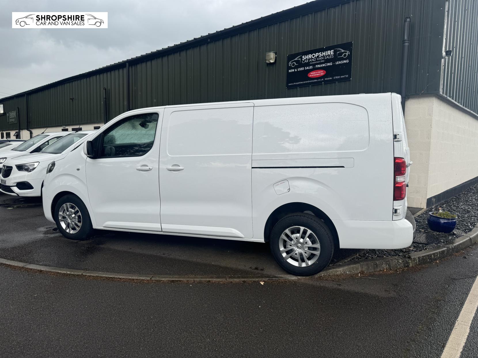 Vauxhall Vivaro 1.5 Turbo D 2900 Sportive Panel Van 5dr Diesel Manual L2 H1 Euro 6 (s/s) (100 ps)