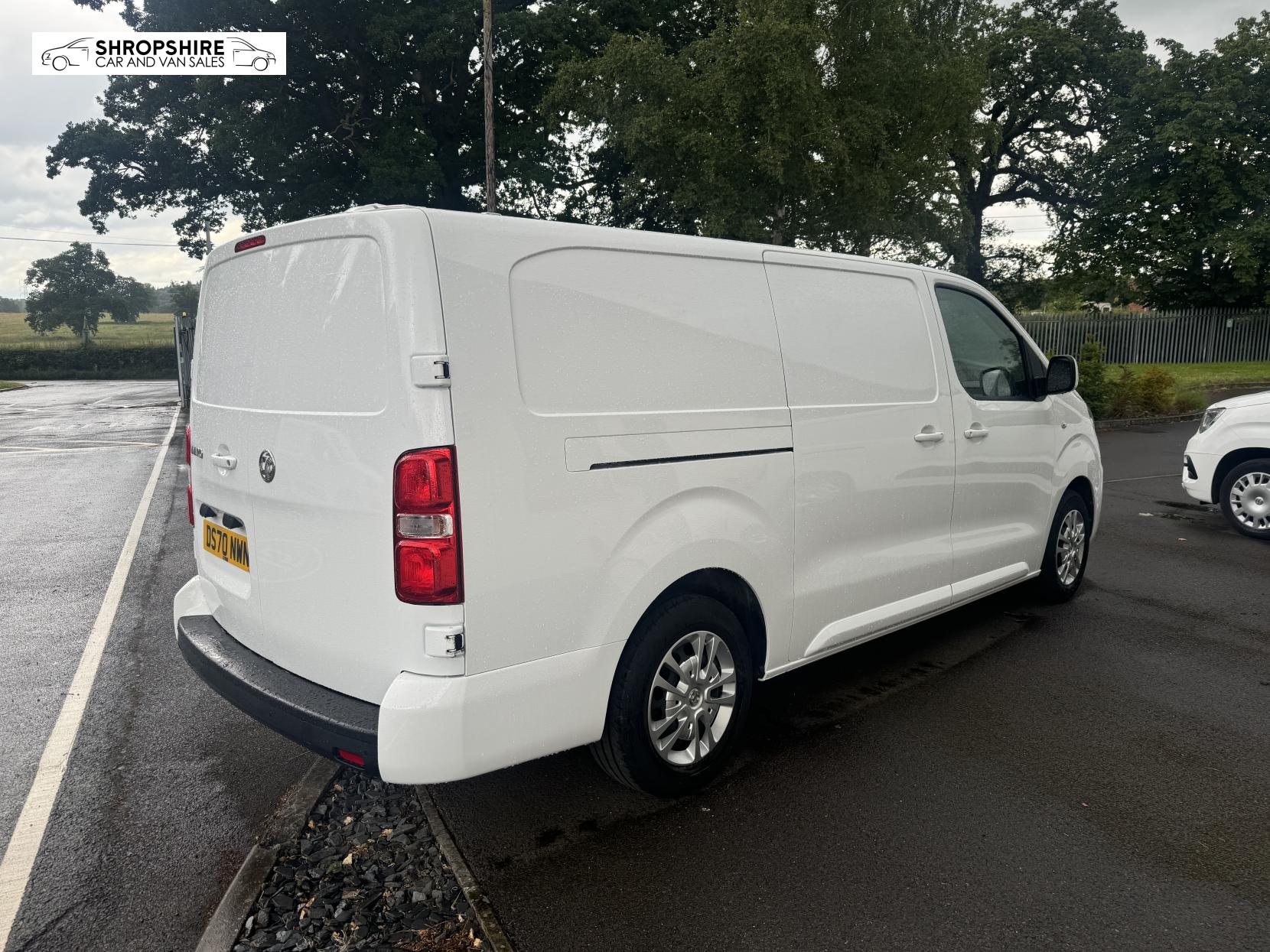 Vauxhall Vivaro 1.5 Turbo D 2900 Sportive Panel Van 5dr Diesel Manual L2 H1 Euro 6 (s/s) (100 ps)