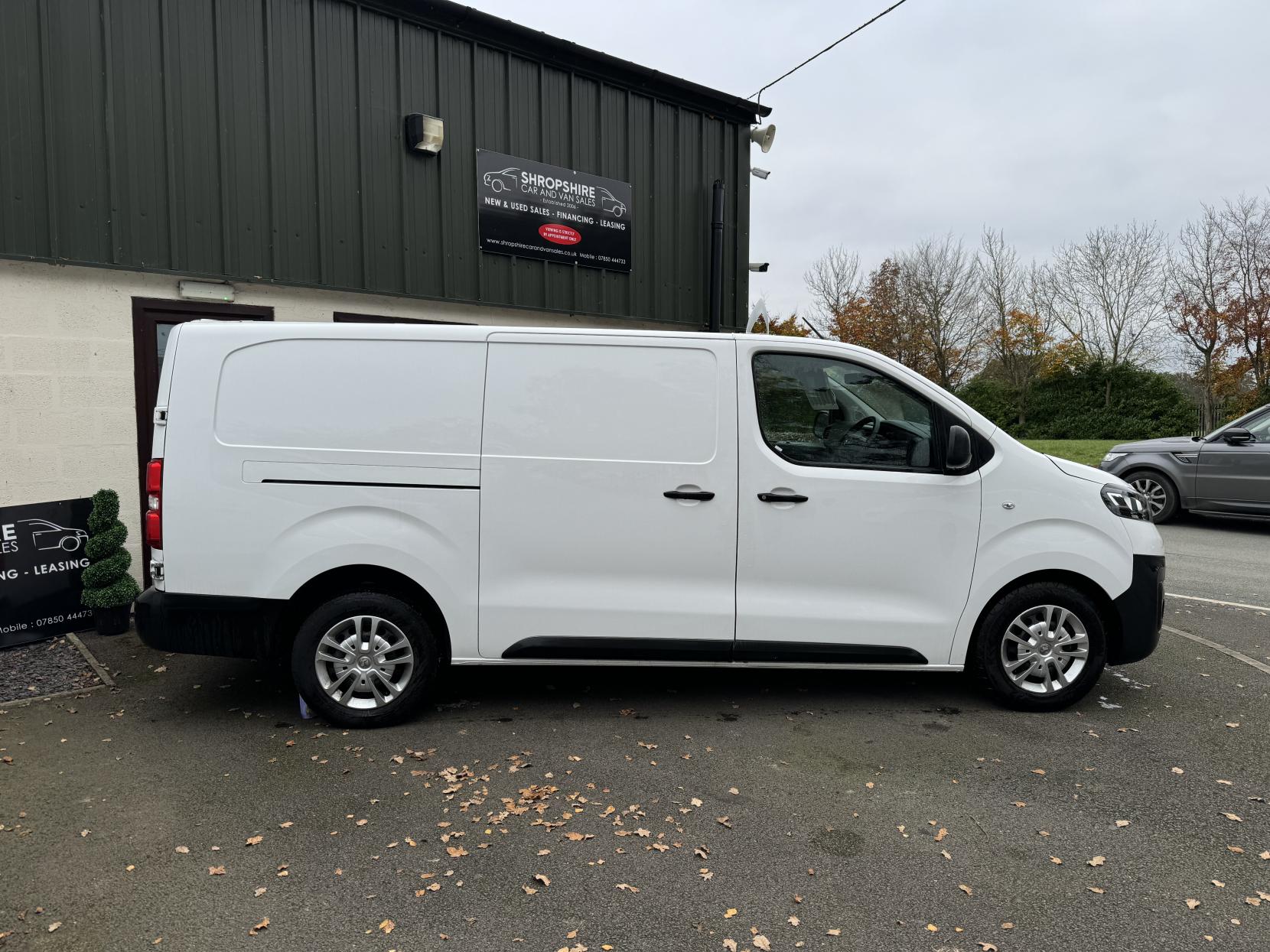 Vauxhall Vivaro 1.5 Turbo D 2900 Dynamic L2 H1 Euro 6 (s/s) 6dr