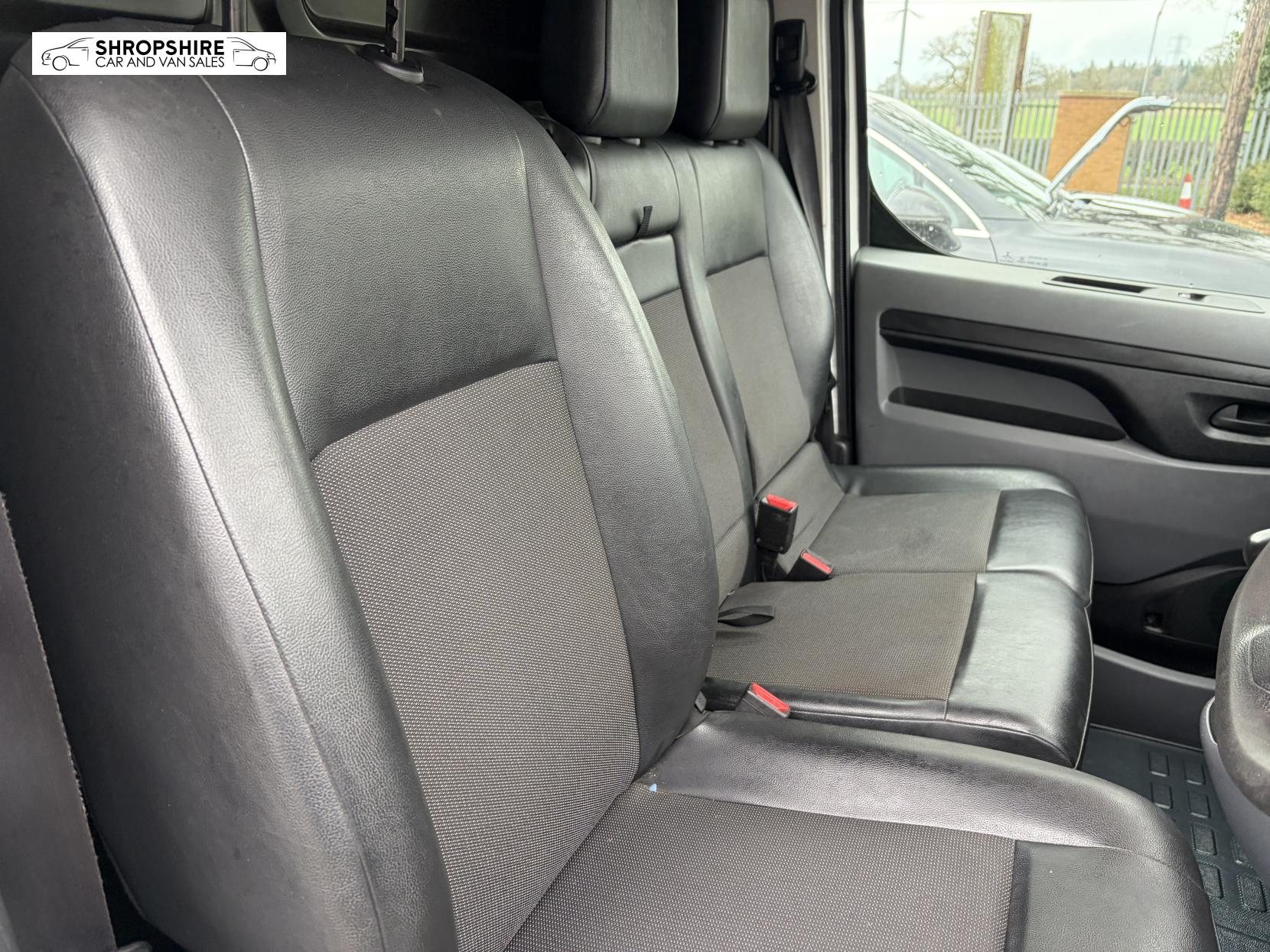 Vauxhall Vivaro 1.5 Turbo D 2900 Sportive Panel Van 5dr Diesel Manual L2 H1 Euro 6 (s/s) (100 ps)