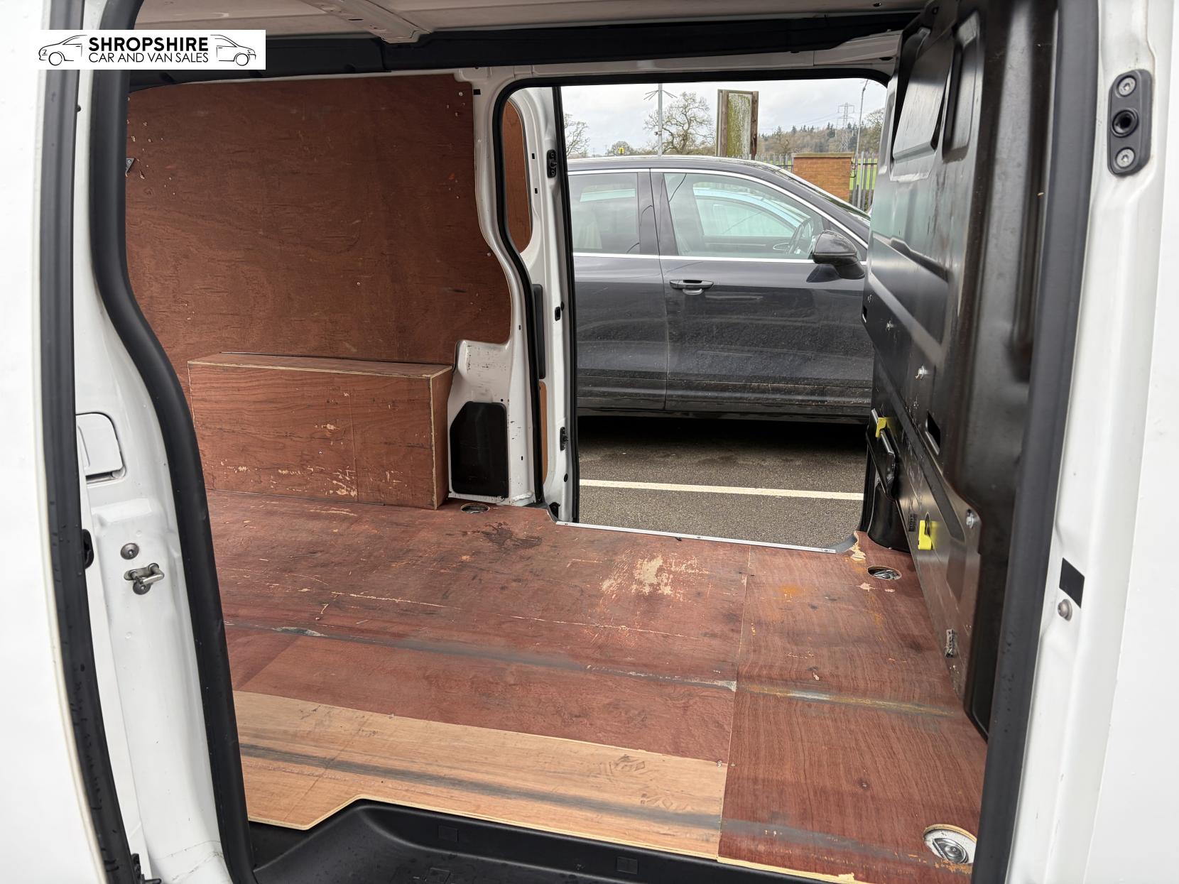 Vauxhall Vivaro 1.5 Turbo D 2900 Sportive Panel Van 5dr Diesel Manual L2 H1 Euro 6 (s/s) (100 ps)