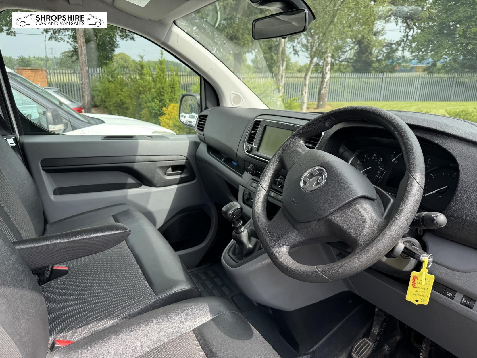 Vauxhall Vivaro 1.5 Turbo D 2900 Dynamic Panel Van 6dr Diesel Manual L2 H1 Euro 6 (s/s) (100 ps)