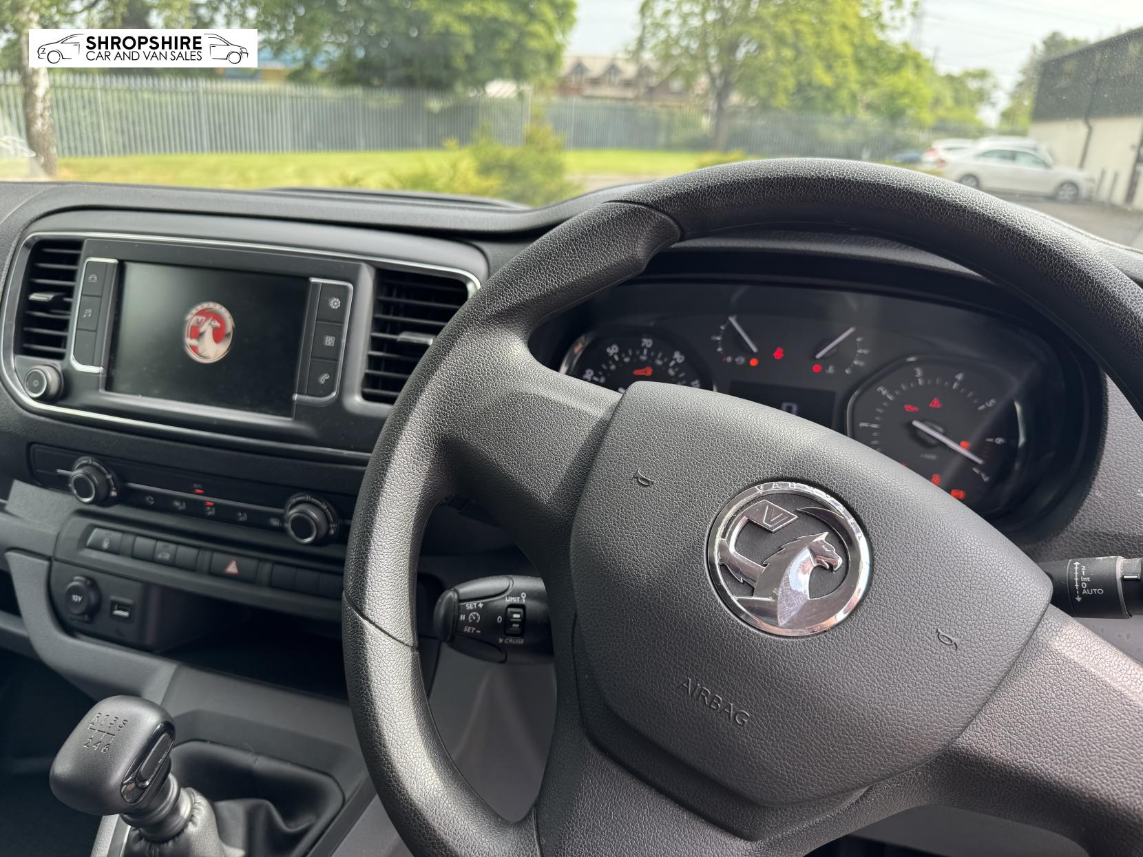 Vauxhall Vivaro 1.5 Turbo D 2900 Dynamic Panel Van 6dr Diesel Manual L2 H1 Euro 6 (s/s) (100 ps)