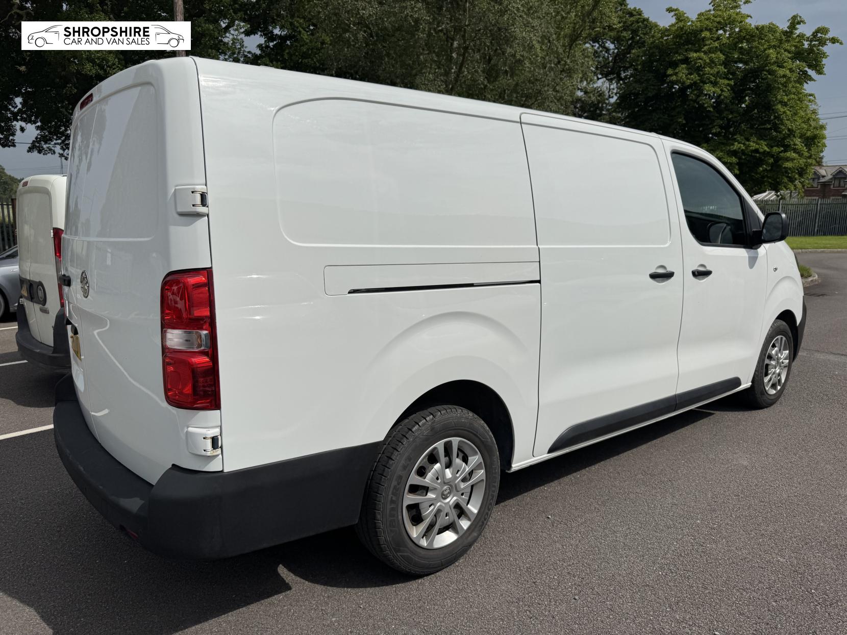 Vauxhall Vivaro 1.5 Turbo D 2900 Dynamic Panel Van 6dr Diesel Manual L2 H1 Euro 6 (s/s) (100 ps)