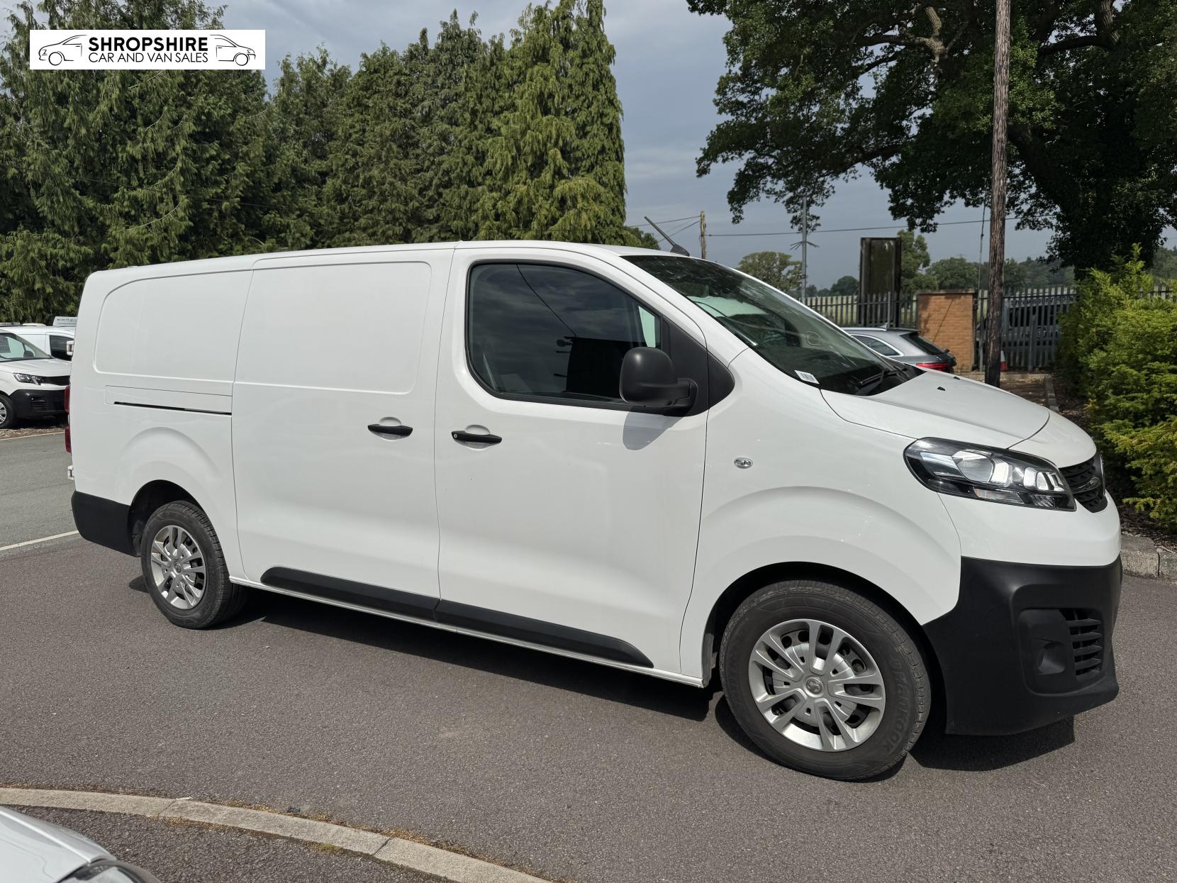Vauxhall Vivaro 1.5 Turbo D 2900 Dynamic Panel Van 6dr Diesel Manual L2 H1 Euro 6 (s/s) (100 ps)