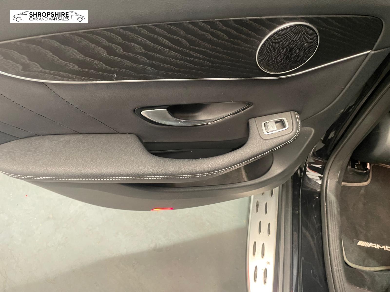 Mercedes-Benz GLC 2.0 GLC300d AMG Line (Premium) SUV 5dr Diesel G-Tronic+ 4MATIC Euro 6 (s/s) (245 ps)