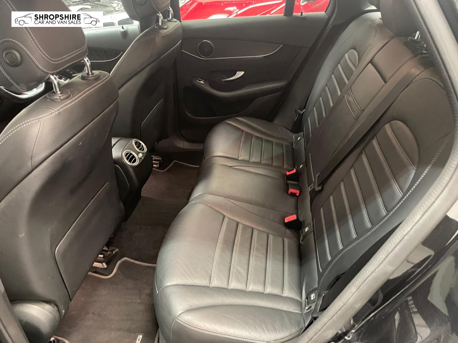 Mercedes-Benz GLC 2.0 GLC300d AMG Line (Premium) SUV 5dr Diesel G-Tronic+ 4MATIC Euro 6 (s/s) (245 ps)