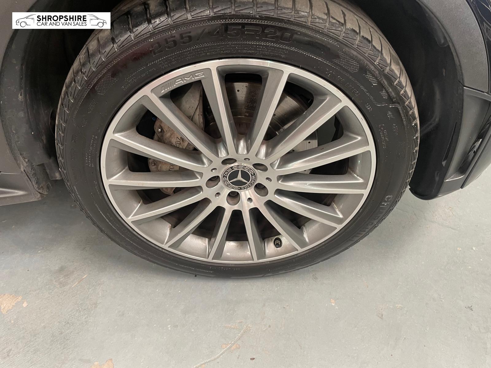 Mercedes-Benz GLC 2.0 GLC300d AMG Line (Premium) SUV 5dr Diesel G-Tronic+ 4MATIC Euro 6 (s/s) (245 ps)