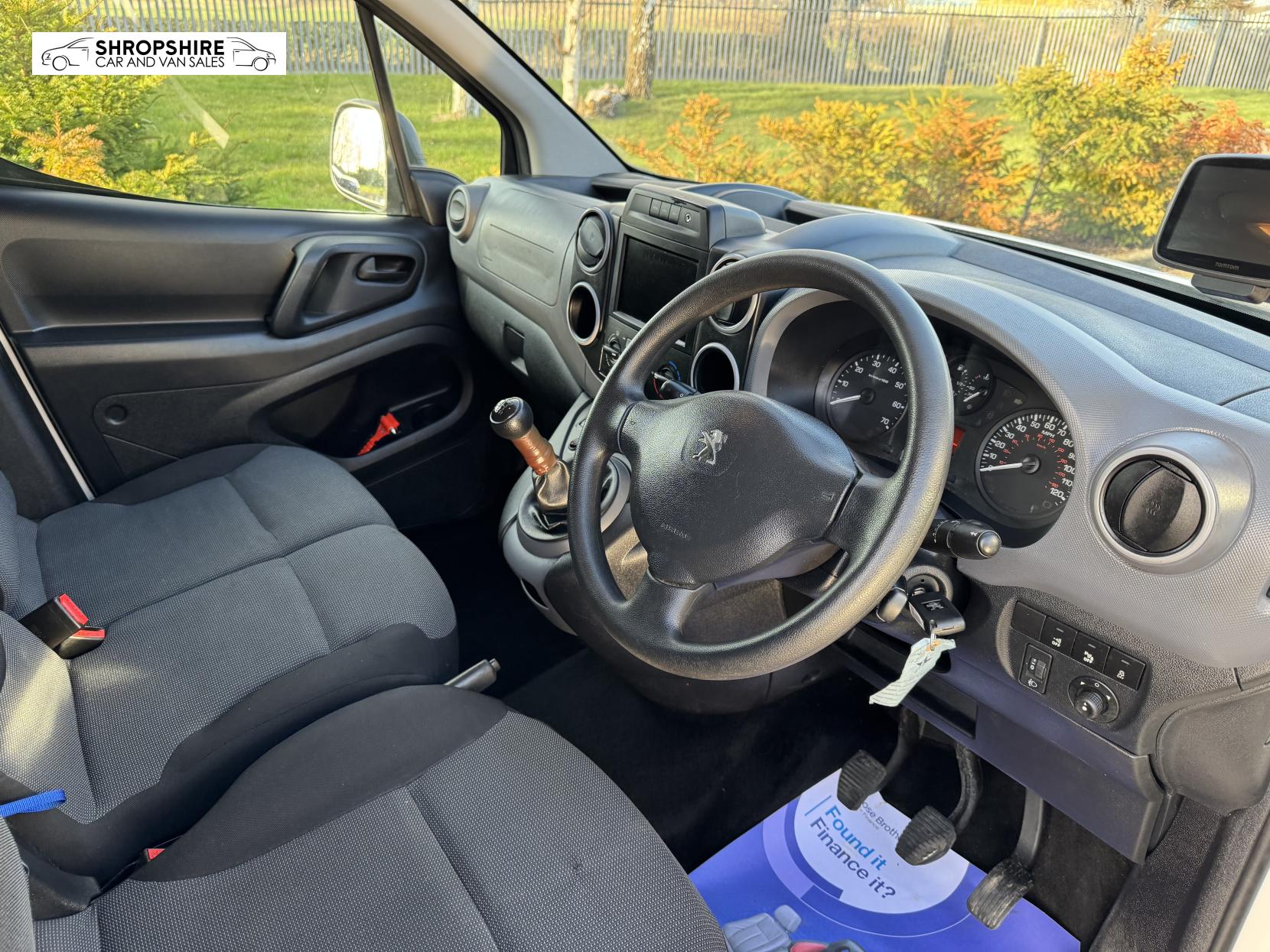 Peugeot Partner 1.6 BlueHDi 854 Professional Panel Van 5dr Diesel Manual L1 (112 g/km, 100 bhp)