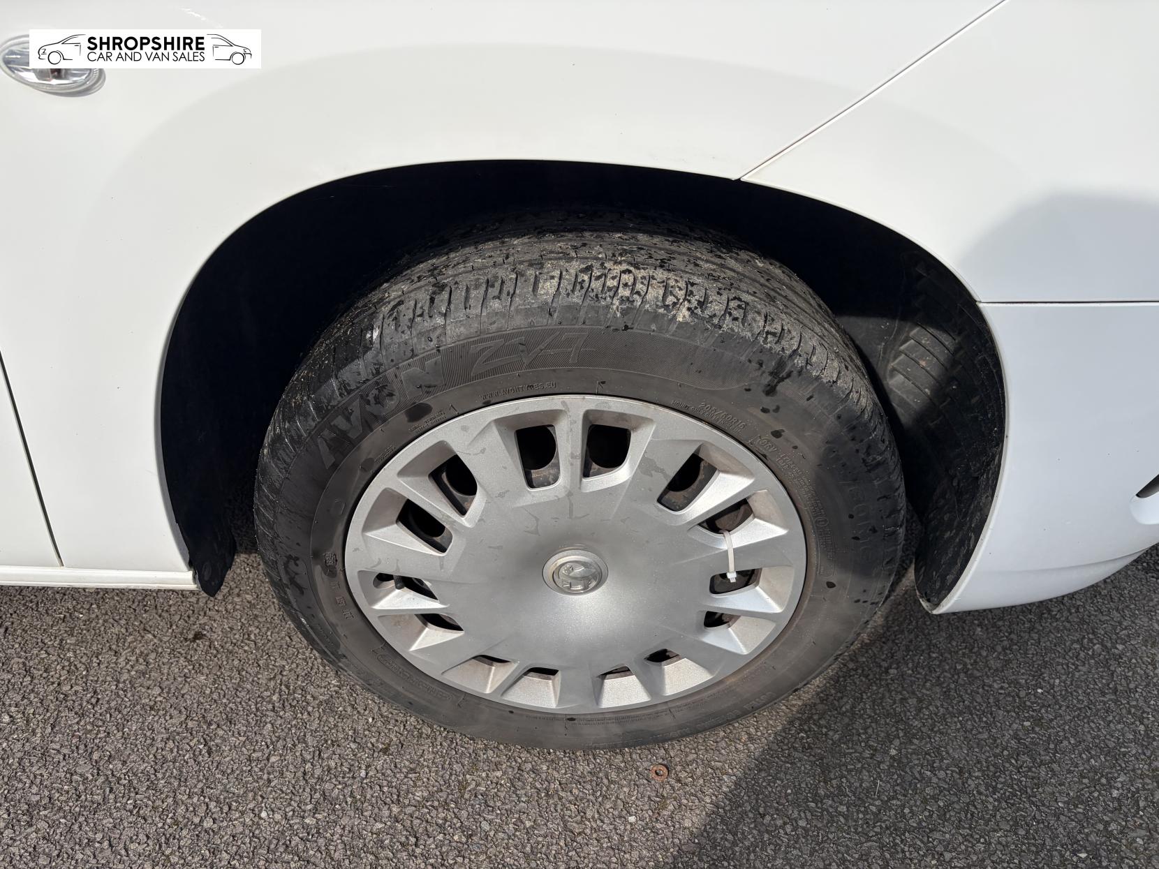 Vauxhall Combo 1.5 Turbo D 2300 Sportive Panel Van 4dr Diesel Manual L1 H1 Euro 6 (100 ps)